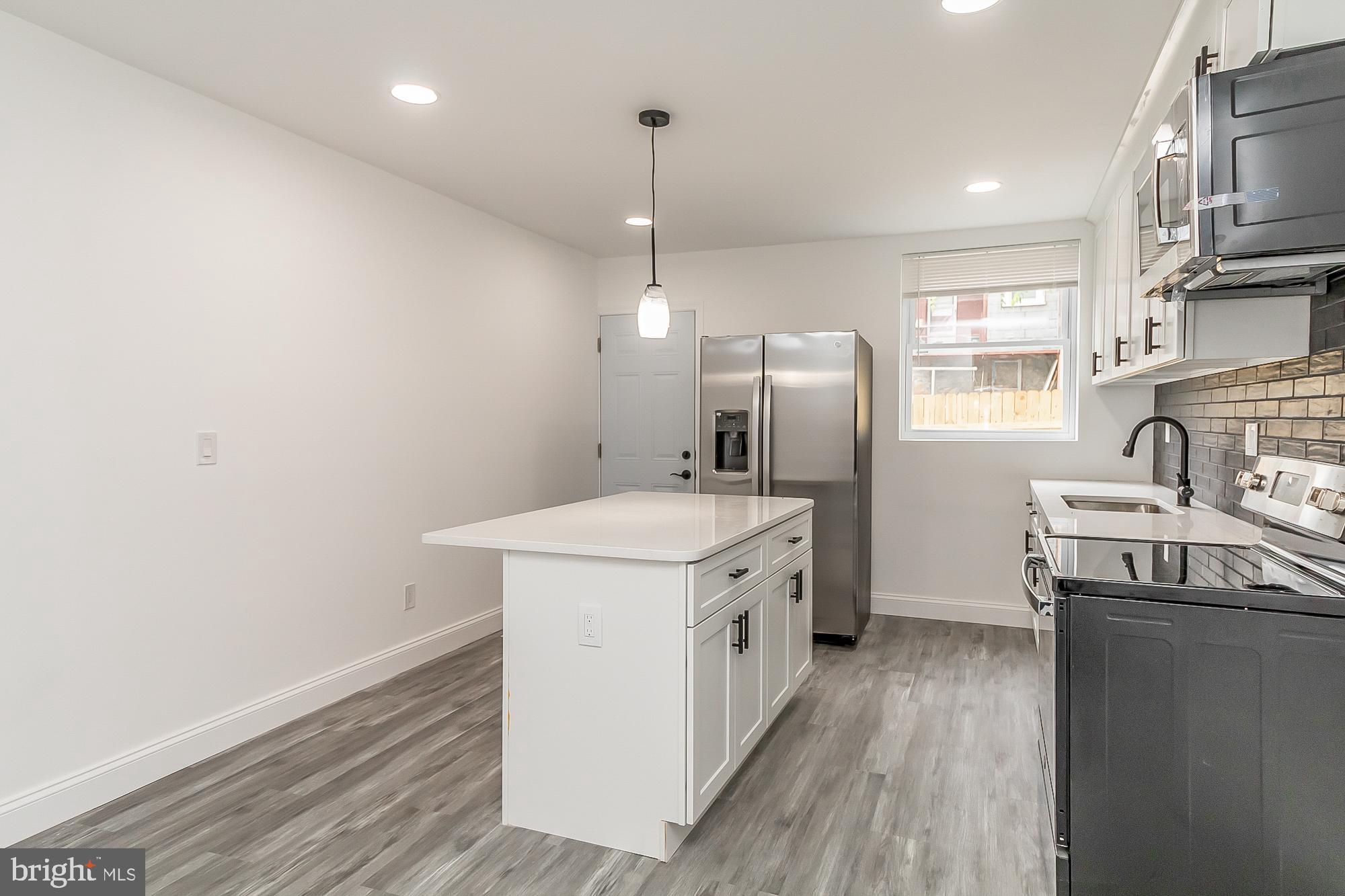 ROSEMONT - Residential