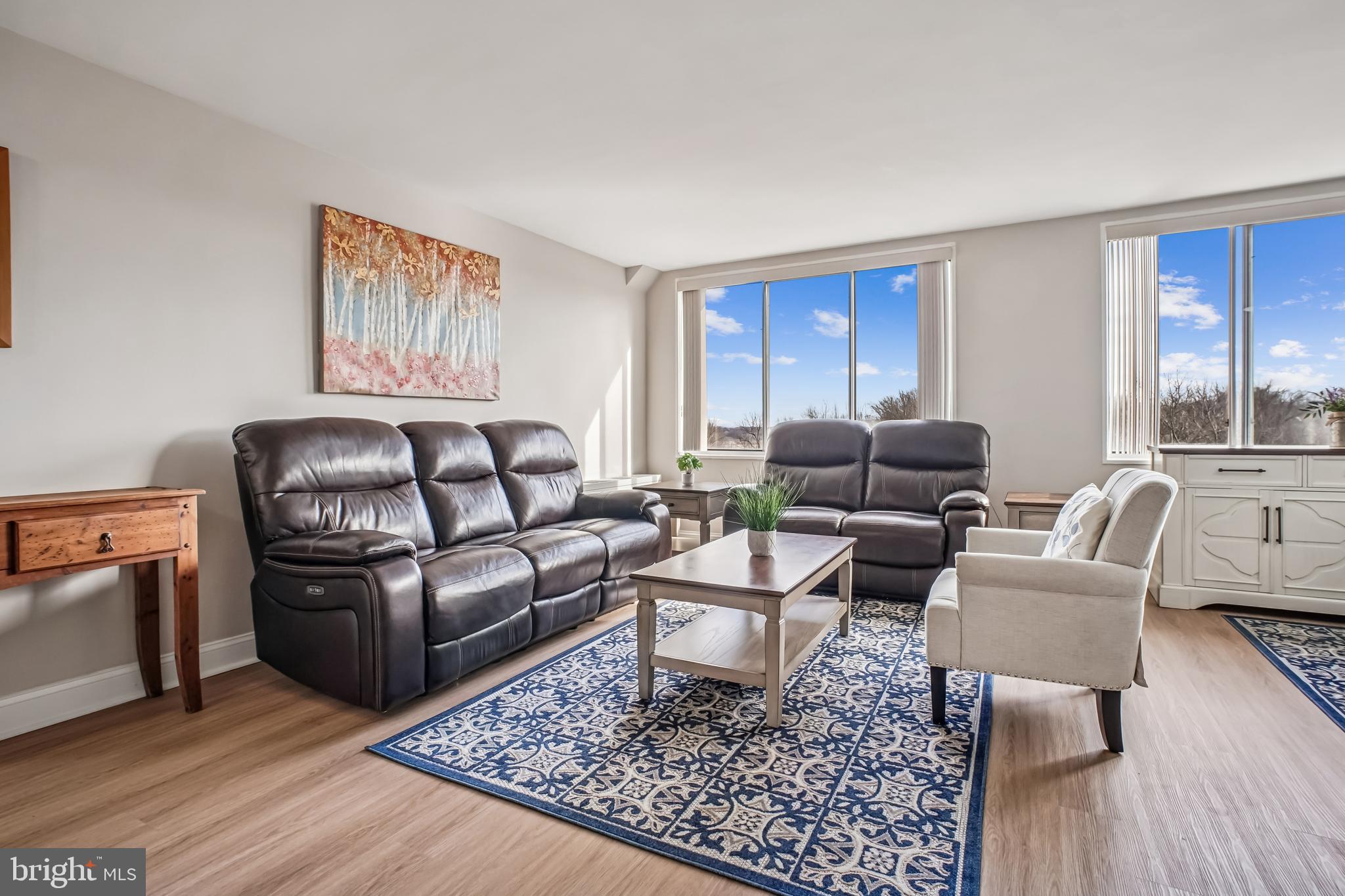 6621 WAKEFIELD DRIVE 812