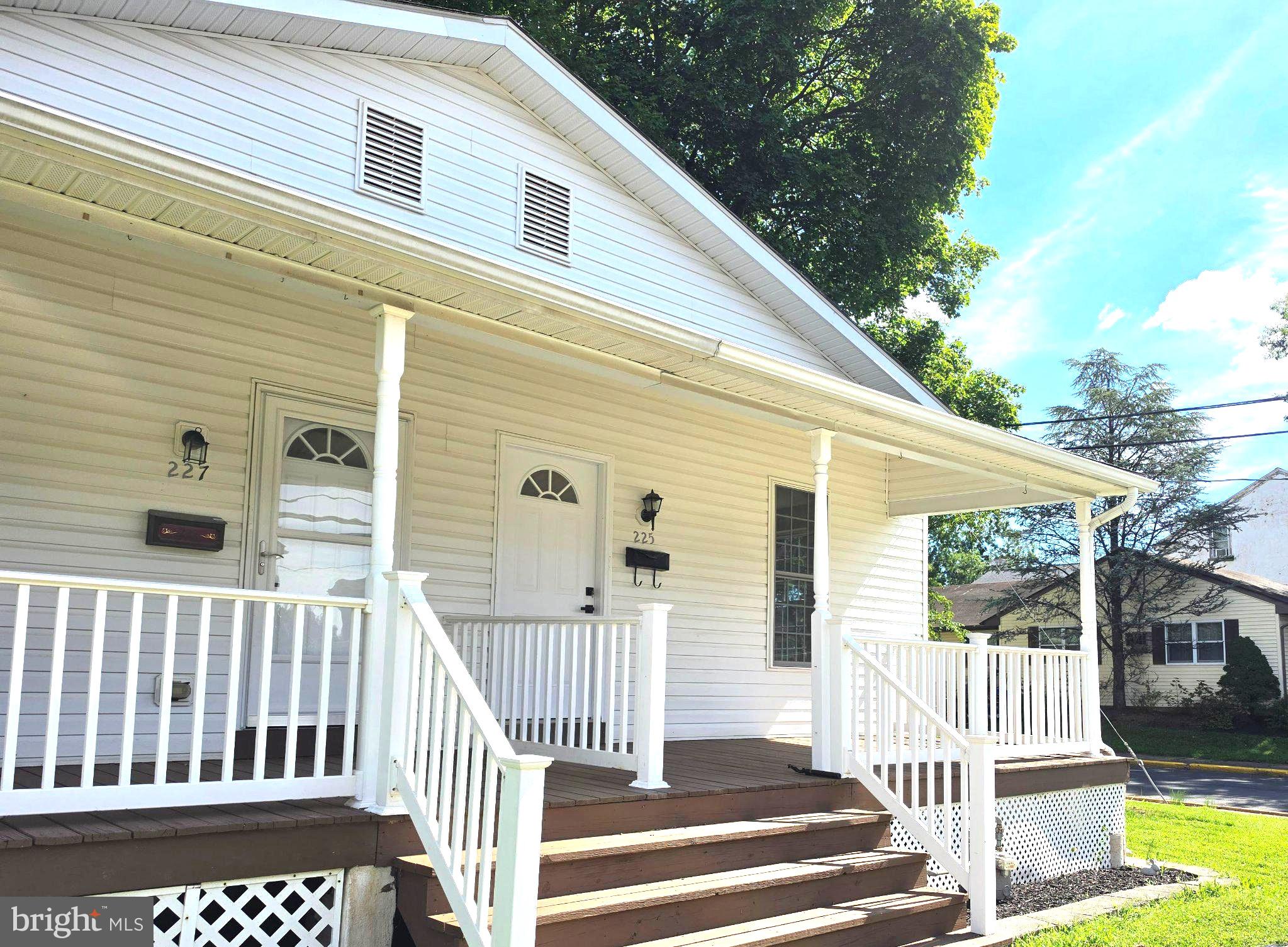225 N MAIN ST.