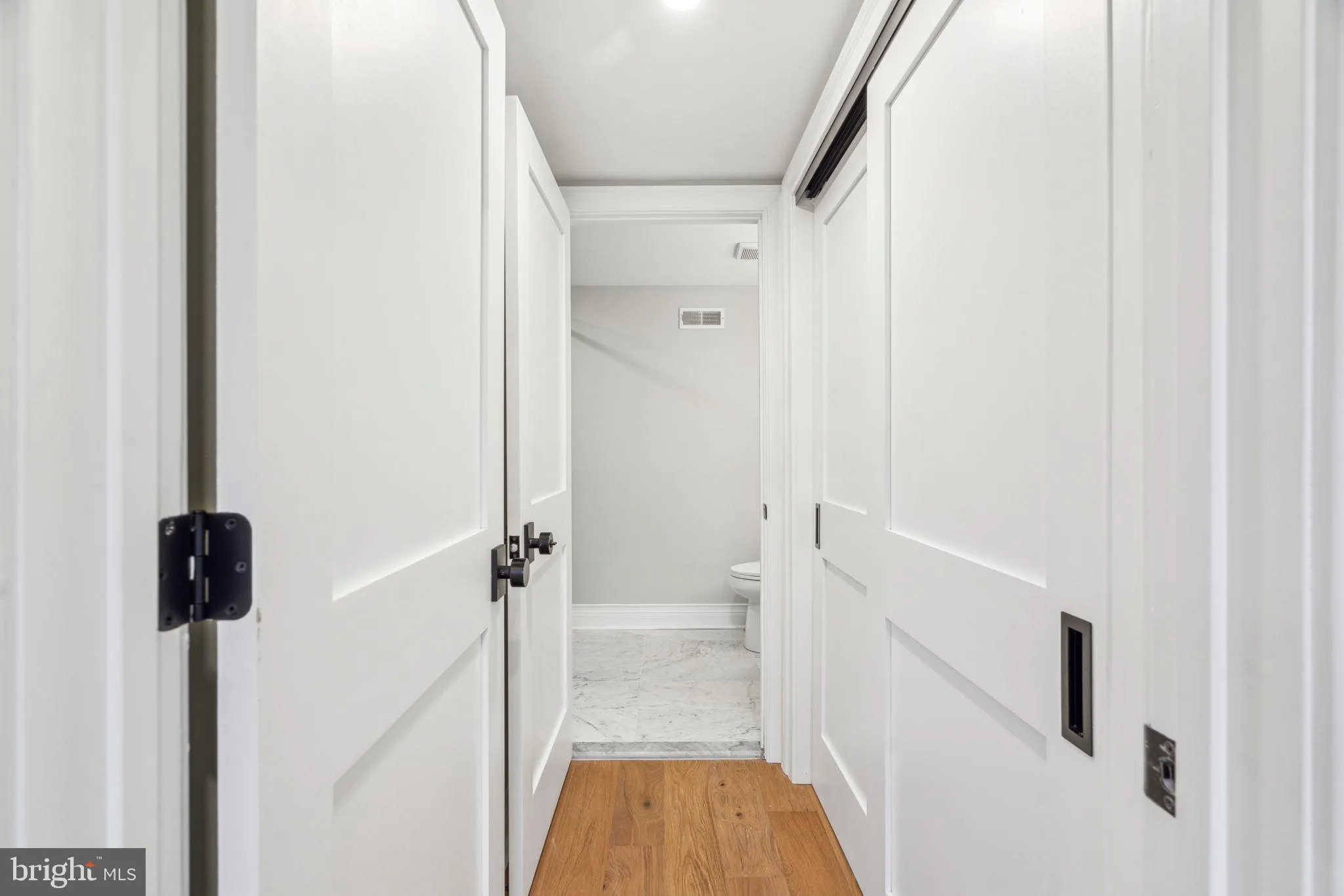 Philadelphia, Pennsylvania 19130, United States, 4 Bedrooms Bedrooms, ,4 BathroomsBathrooms,Residential,Pending,79539