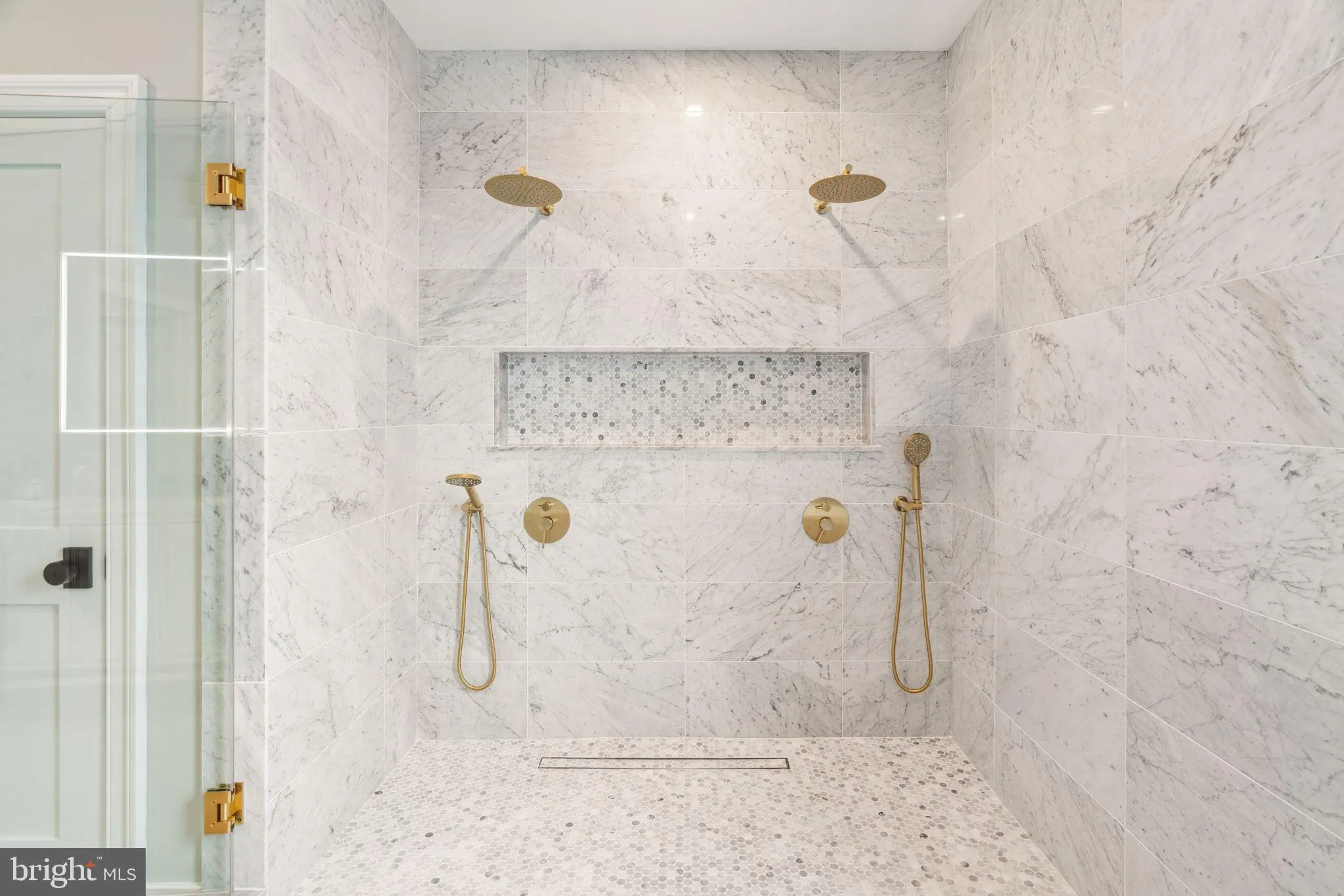 Philadelphia, Pennsylvania 19130, United States, 4 Bedrooms Bedrooms, ,4 BathroomsBathrooms,Residential,Pending,79539