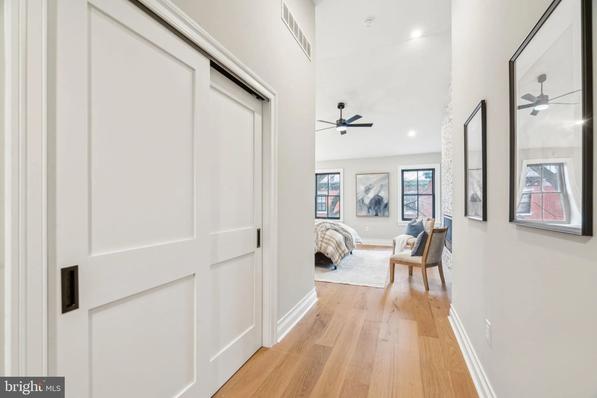 Philadelphia, Pennsylvania 19130, United States, 4 Bedrooms Bedrooms, ,4 BathroomsBathrooms,Residential,Pending,79539