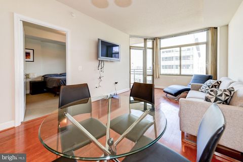 3600 S GLEBE ROAD 715W ARLINGTON VA 22202