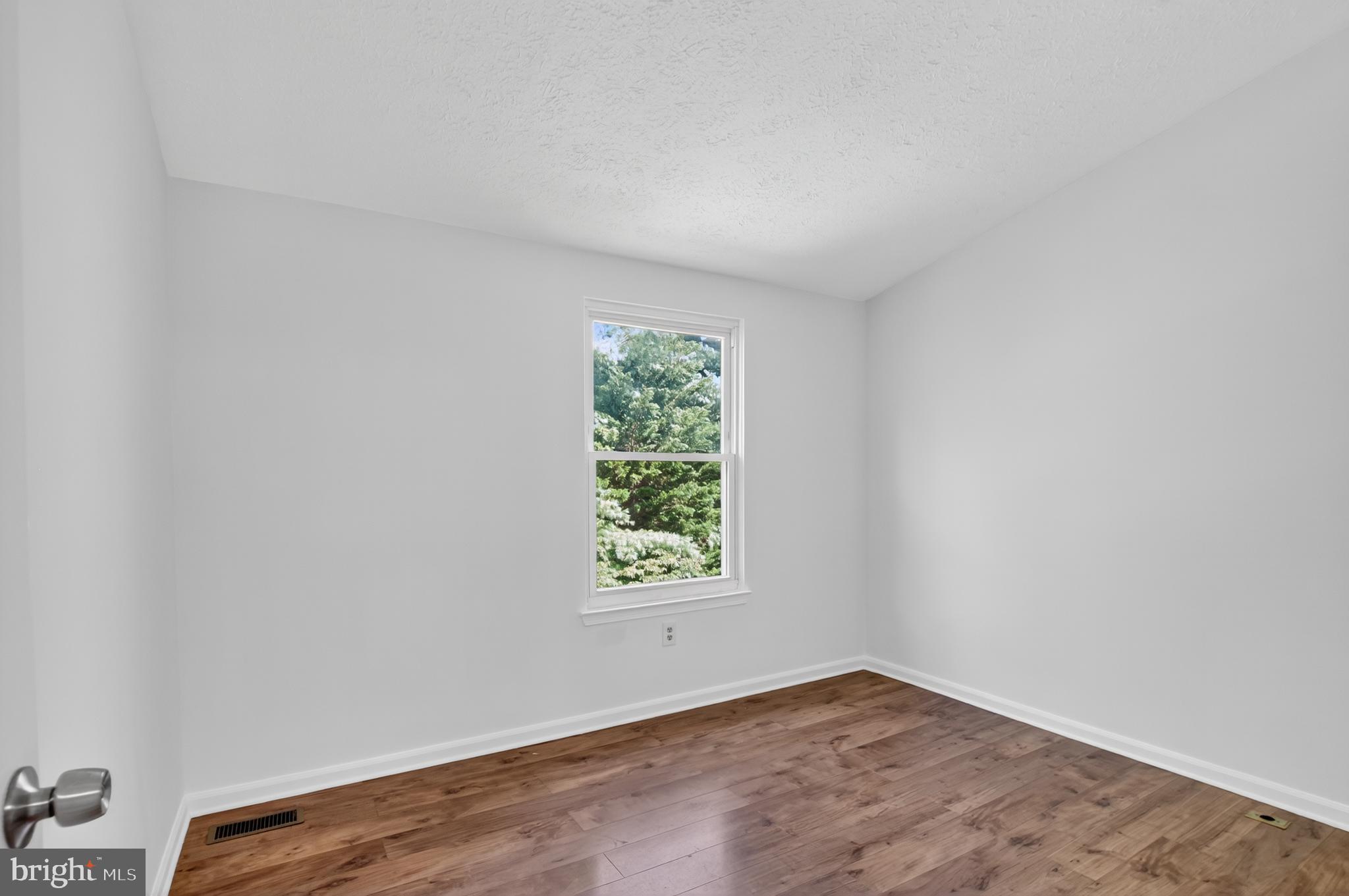 DUFIEF MILL ESTATES - Residential