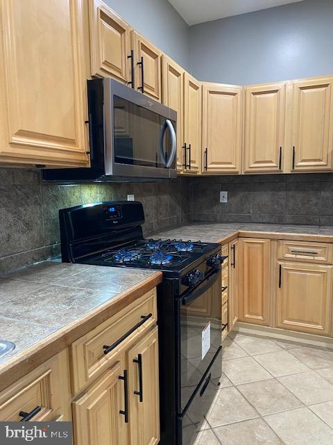 FOREST PARK - Residential Lease