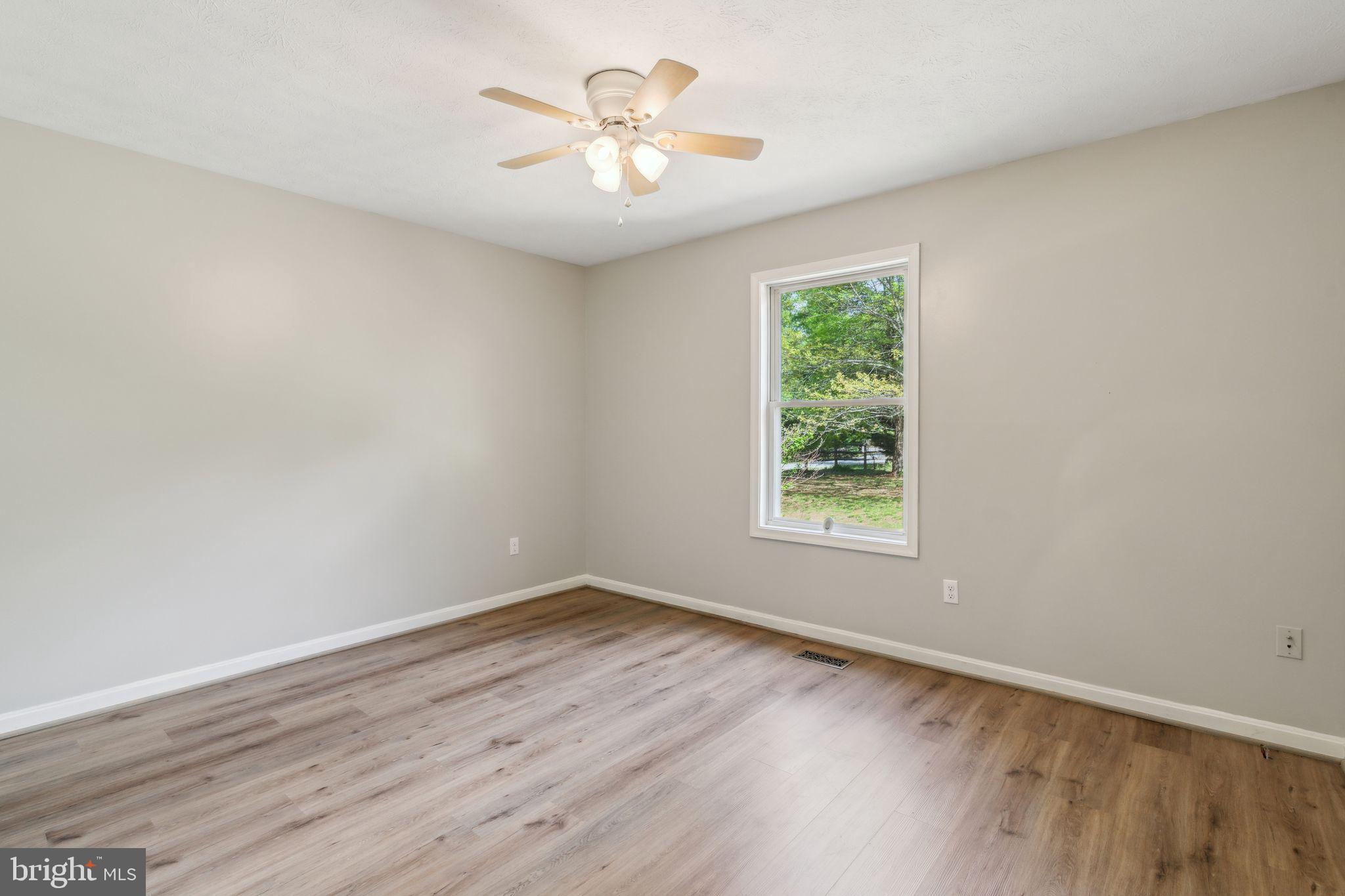 WOODLAND HEIGHTS - Residential