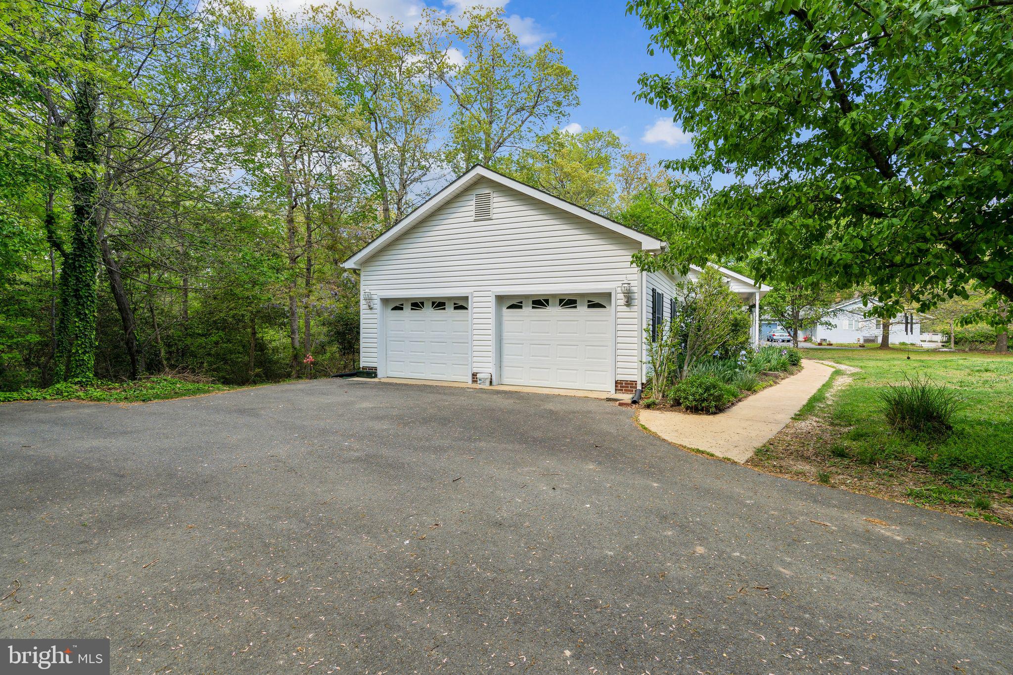 WOODLAND HEIGHTS - Residential