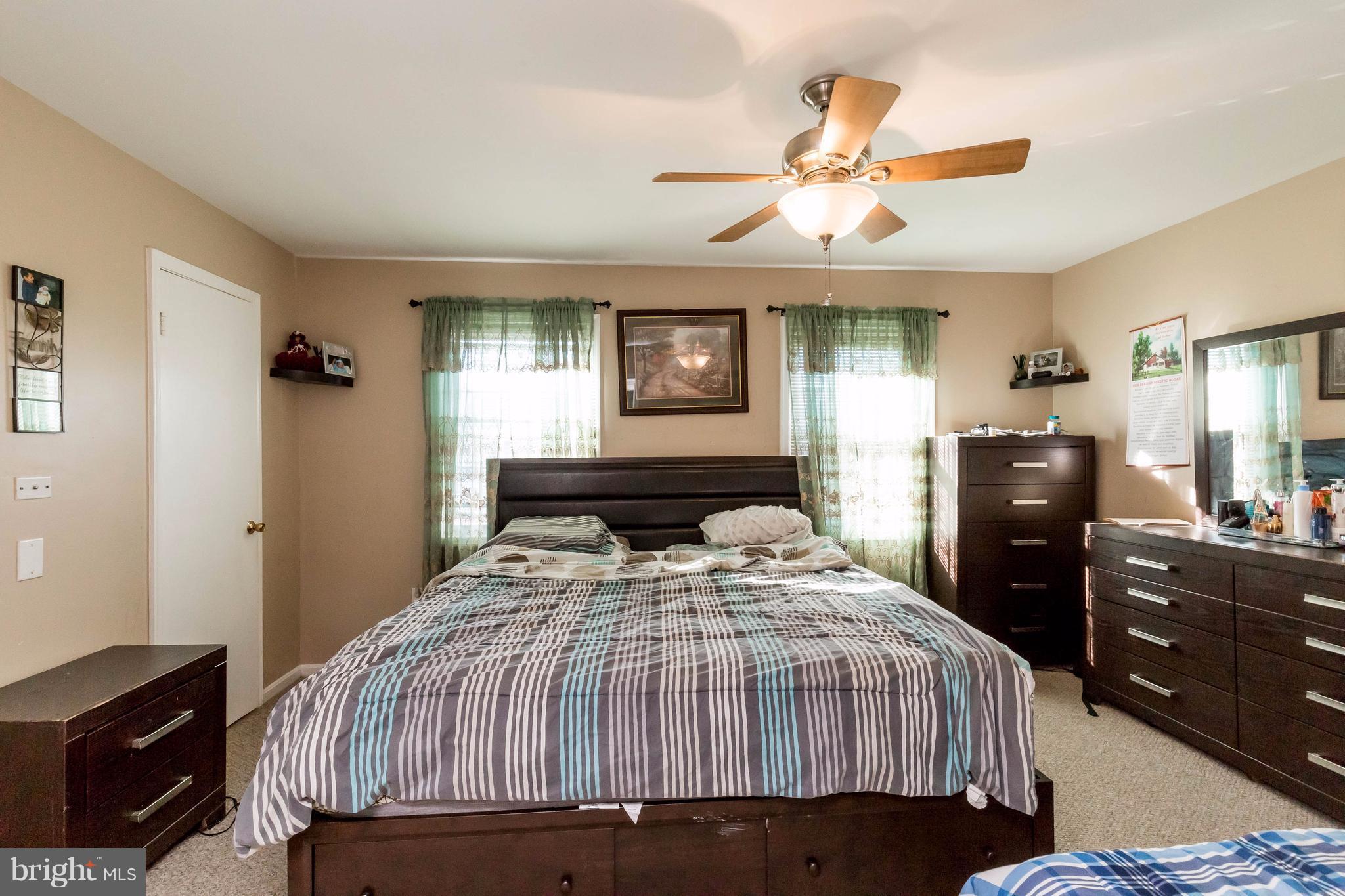 POINT OF WOODS EAST - Residential