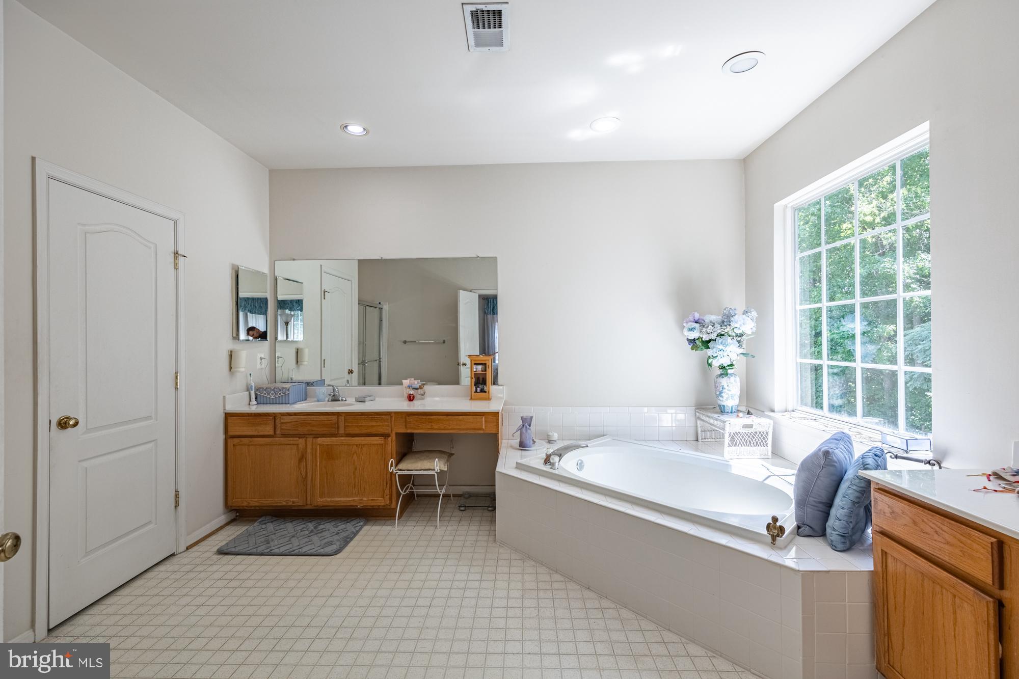 WOODMORE - Residential