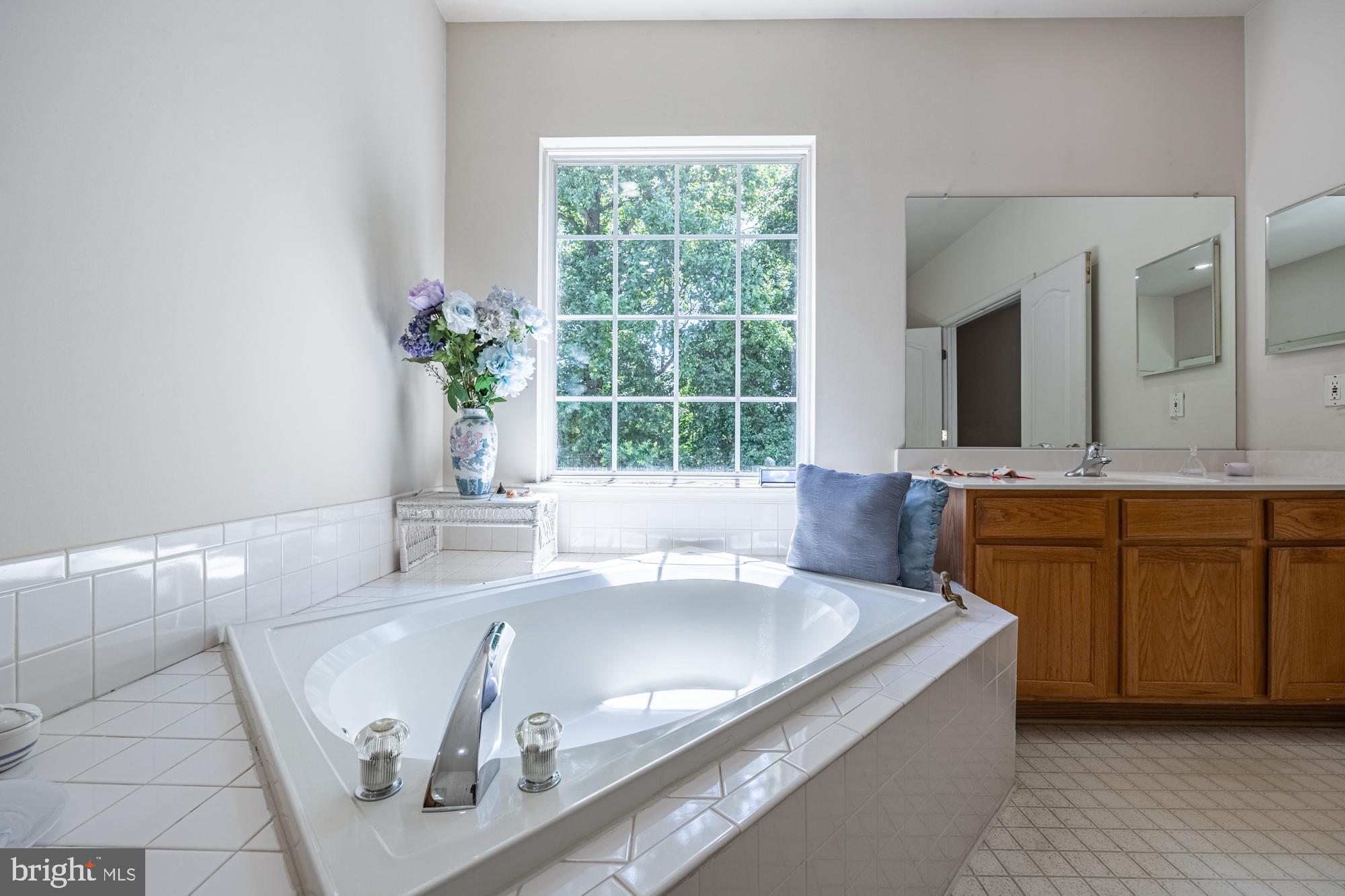 WOODMORE - Residential