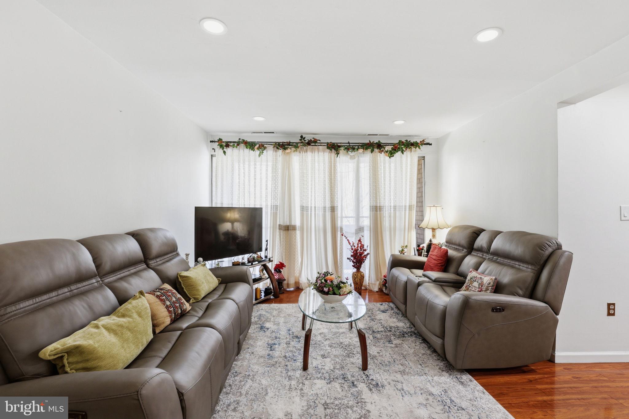 VALLEY PARK - Residential