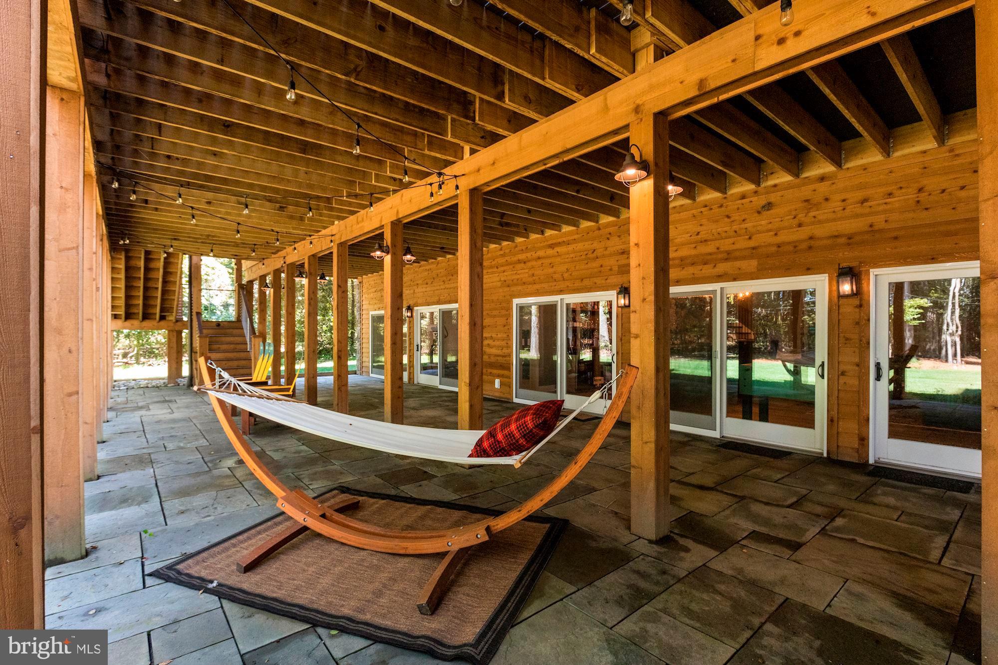 WOLFE POINTE - Residential