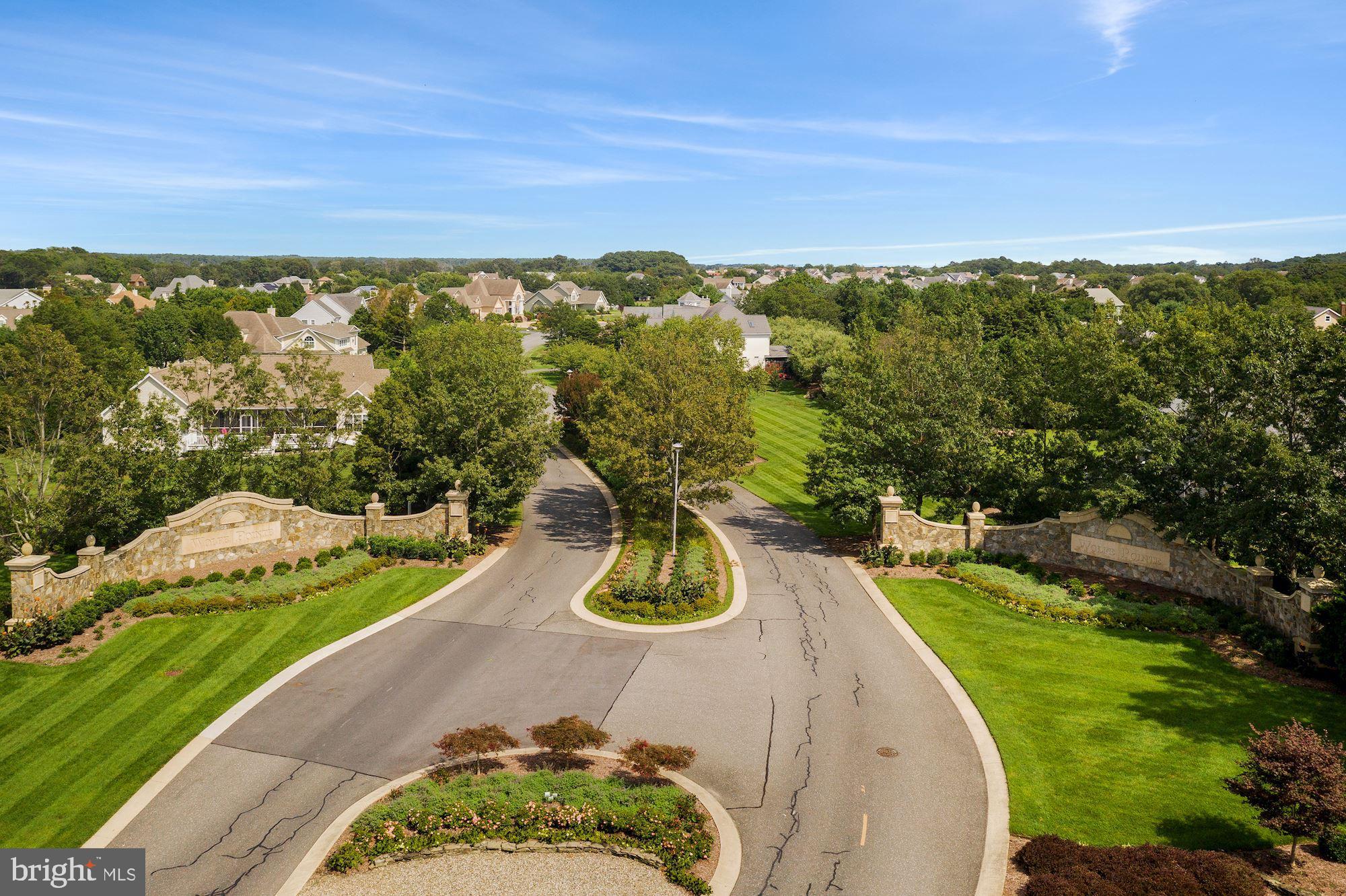 WOLFE POINTE - Residential