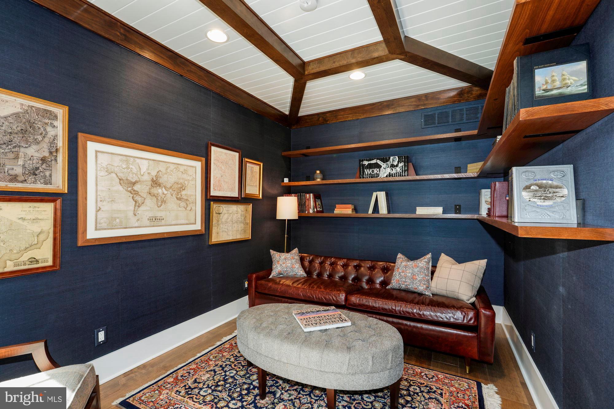 WOLFE POINTE - Residential