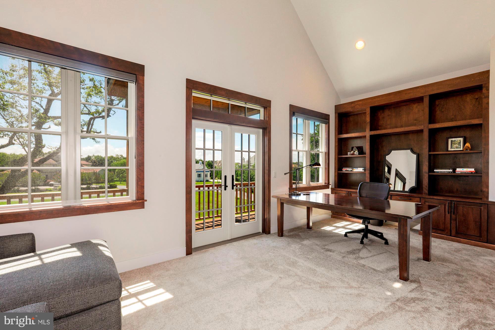 WOLFE POINTE - Residential