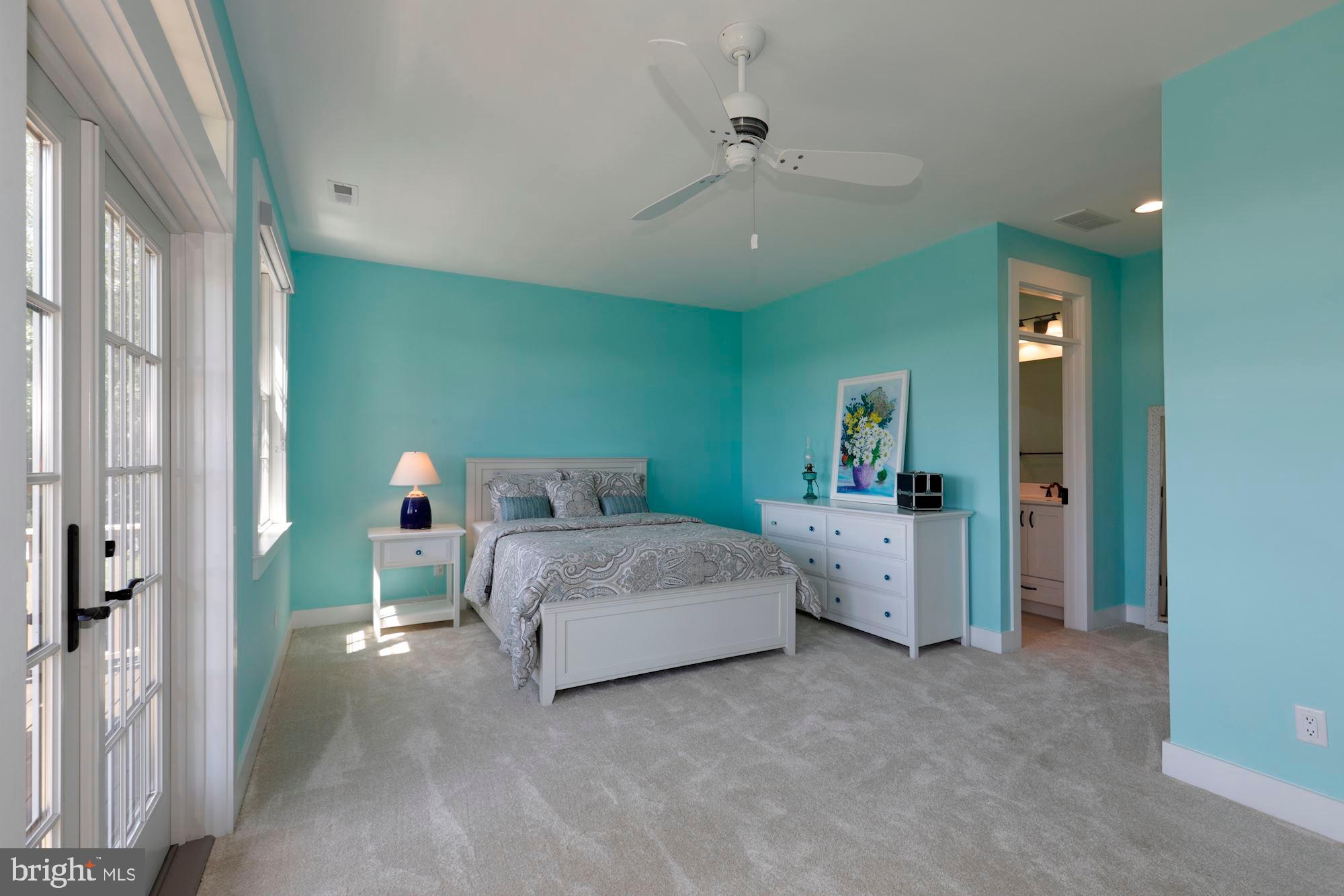 WOLFE POINTE - Residential