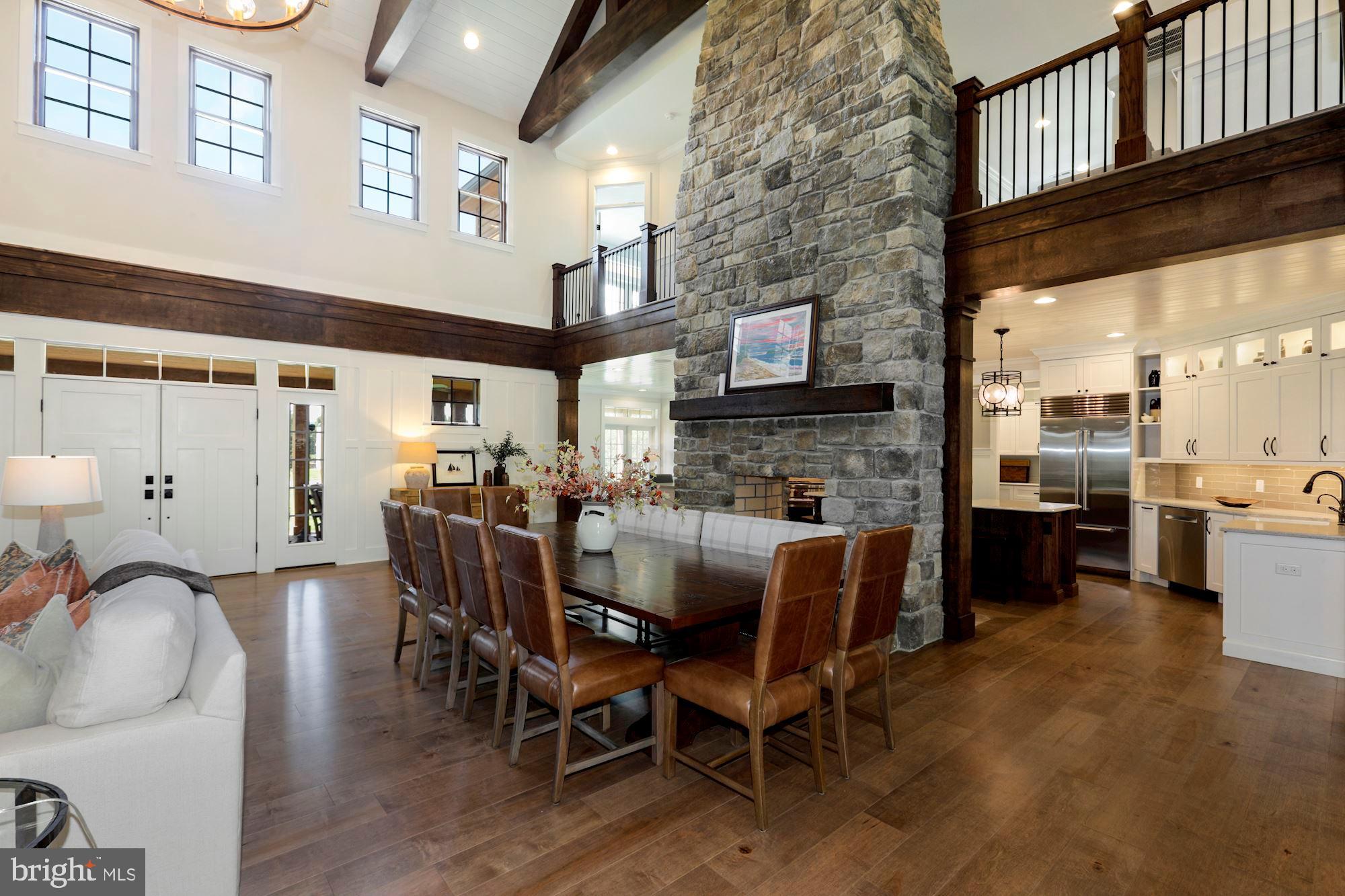 WOLFE POINTE - Residential