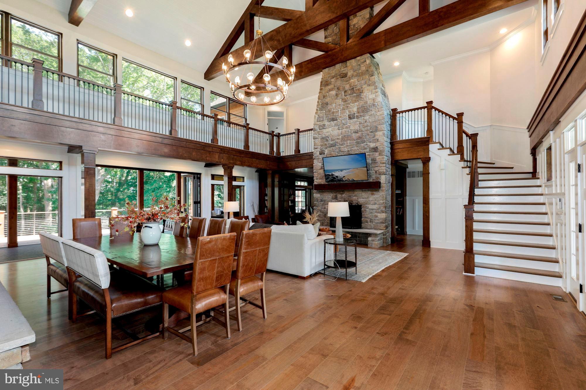 WOLFE POINTE - Residential