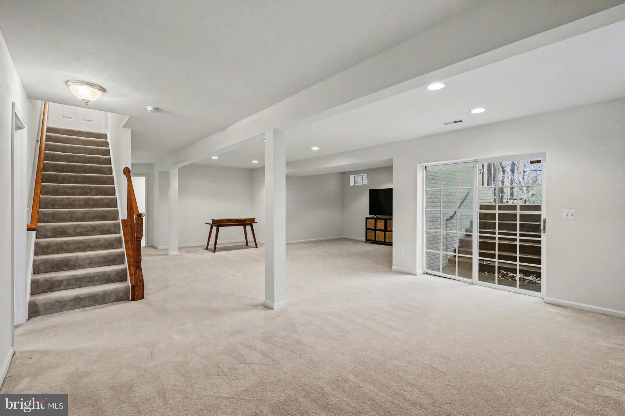 THE VILLAGES AT POTOMAC - Residential