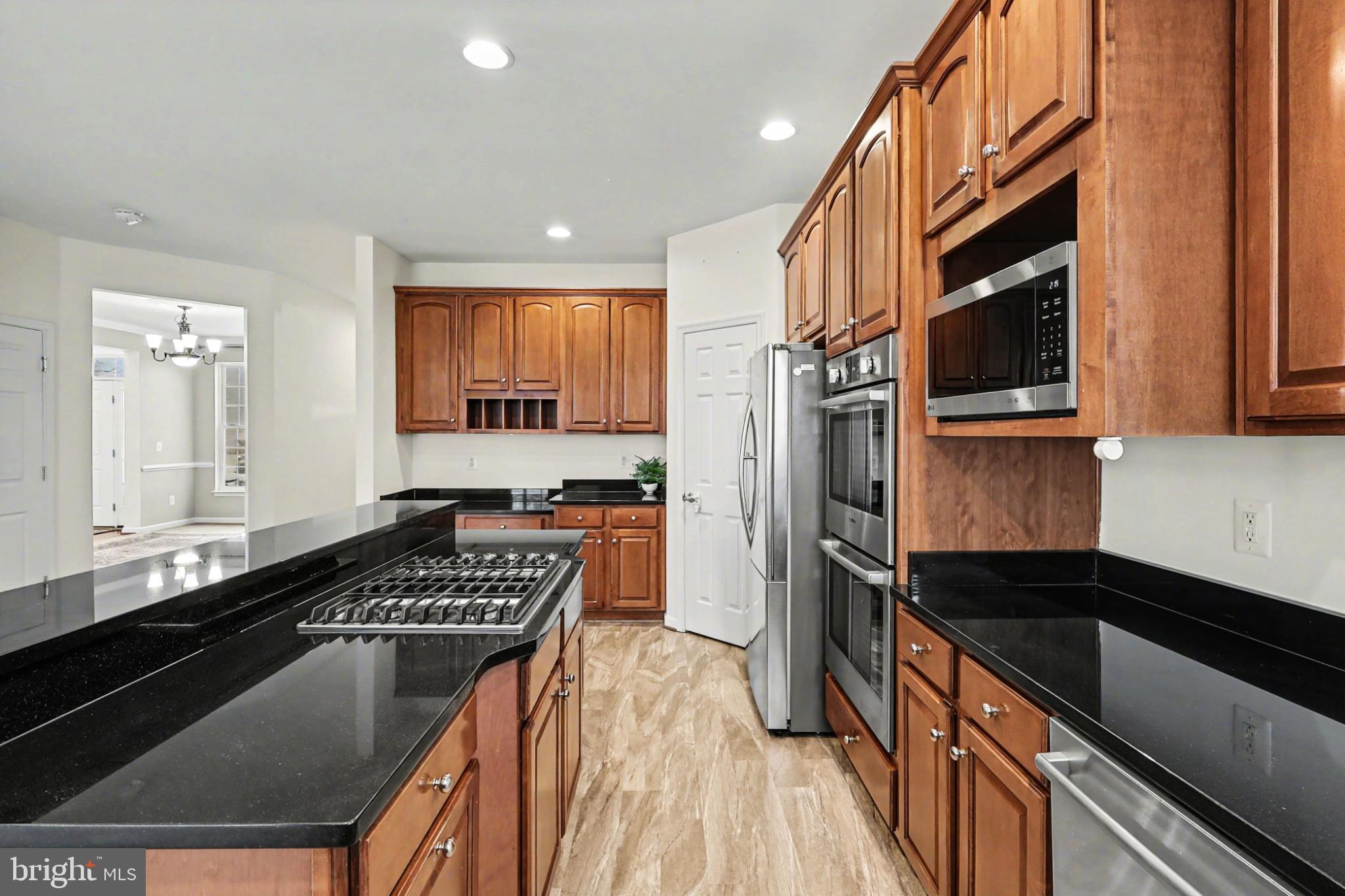 THE VILLAGES AT POTOMAC - Residential