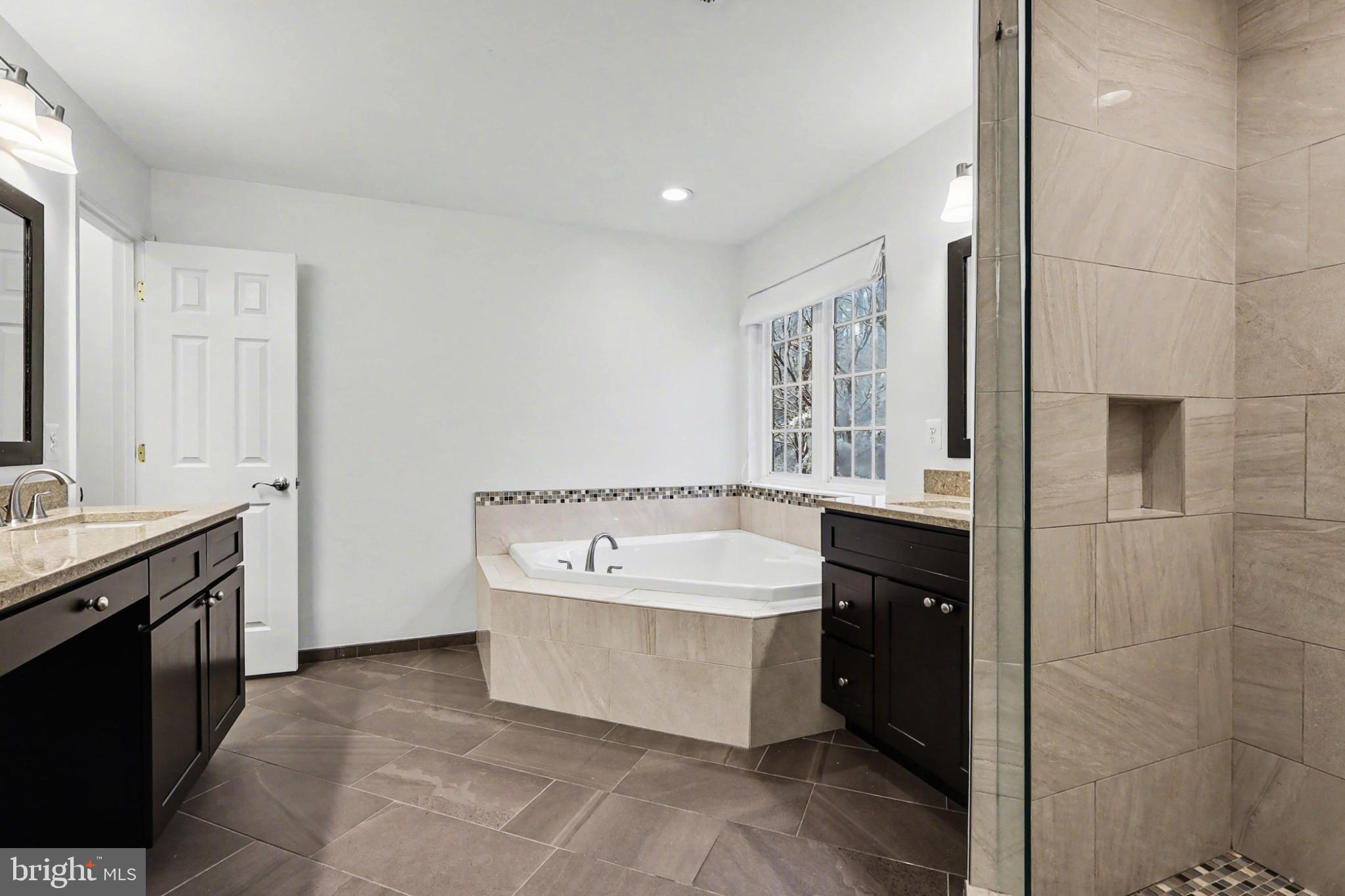 THE VILLAGES AT POTOMAC - Residential