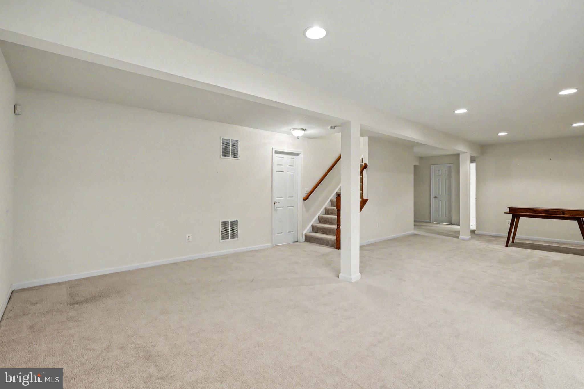 THE VILLAGES AT POTOMAC - Residential