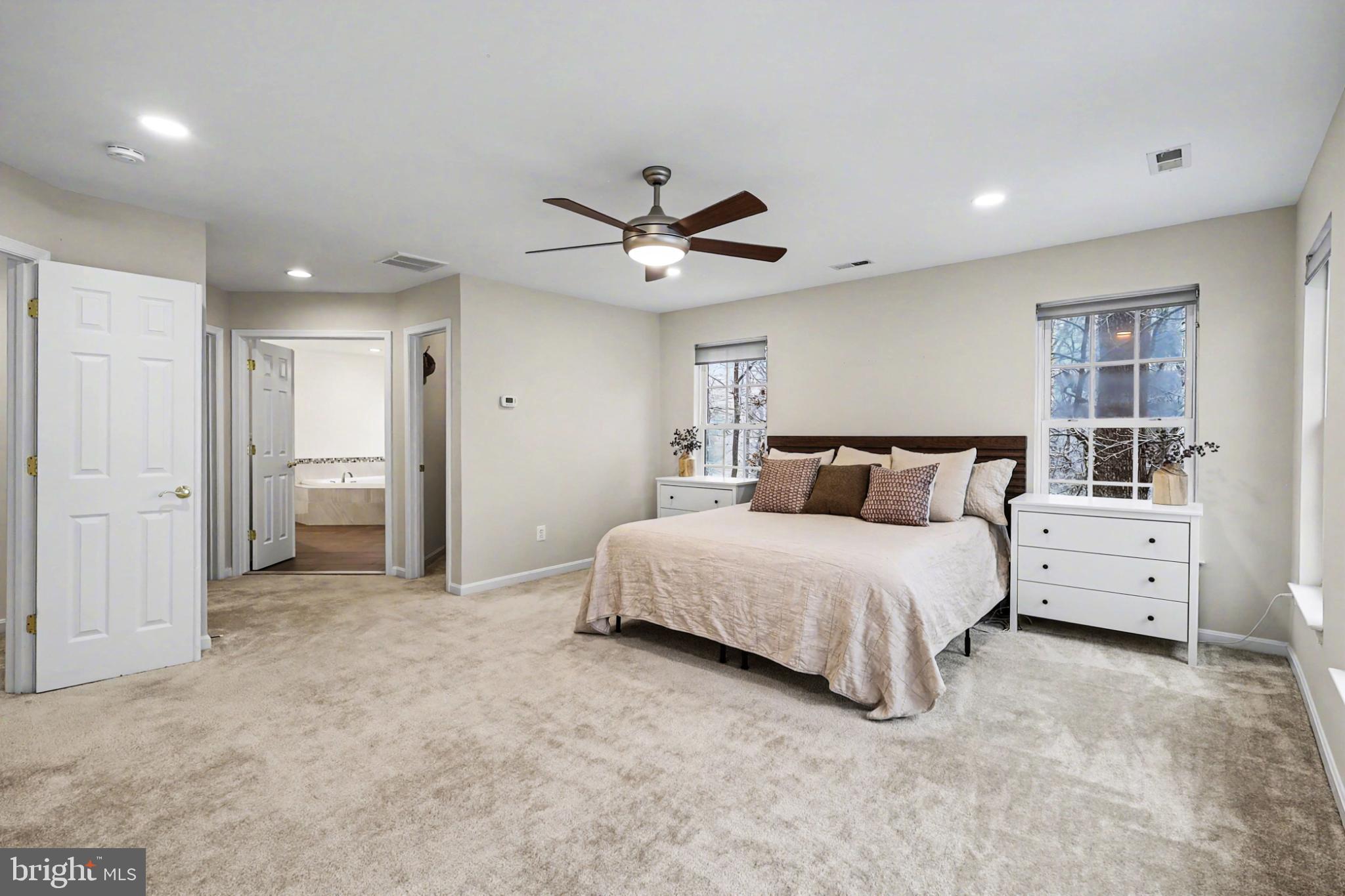 THE VILLAGES AT POTOMAC - Residential