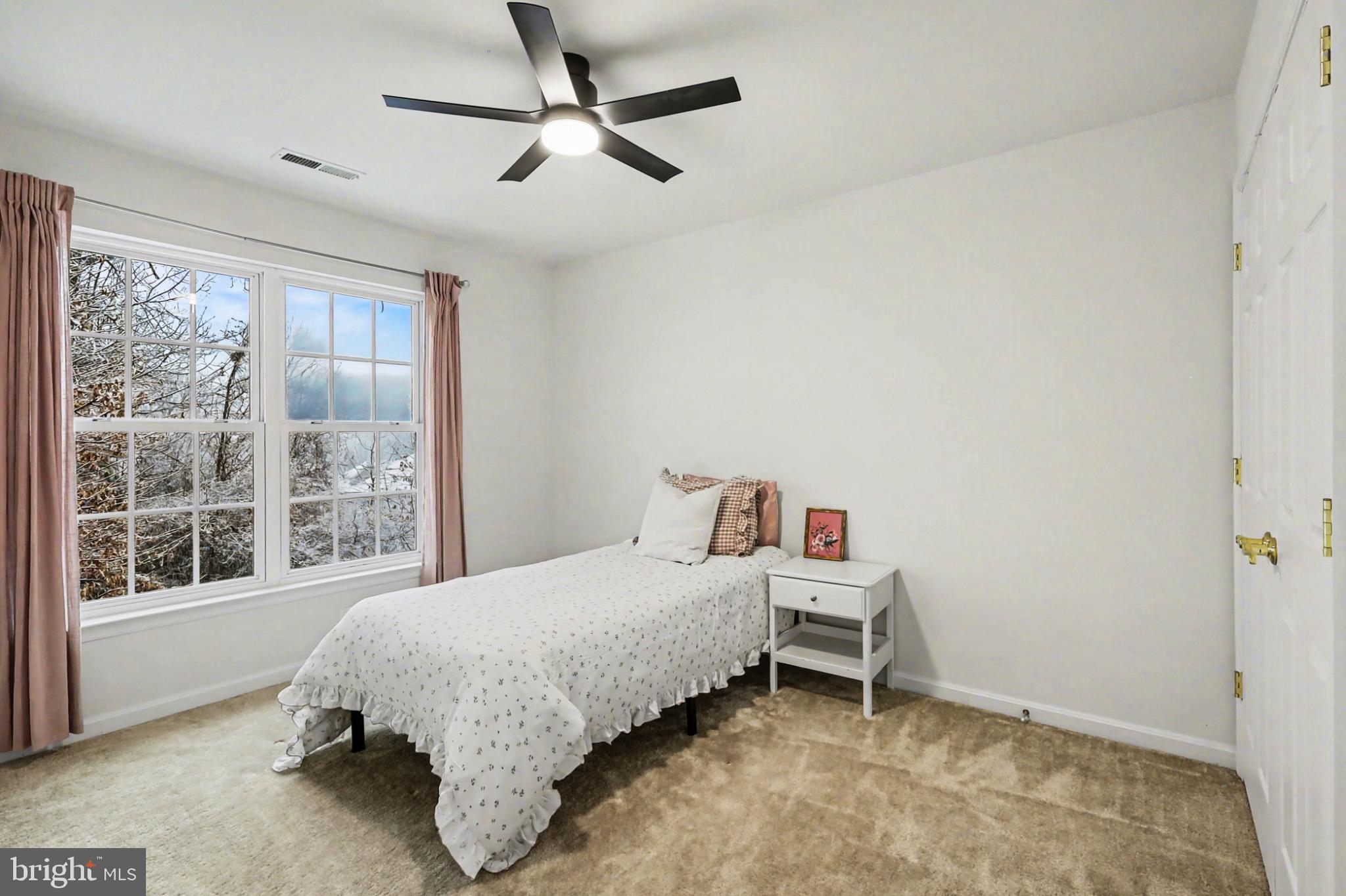 THE VILLAGES AT POTOMAC - Residential