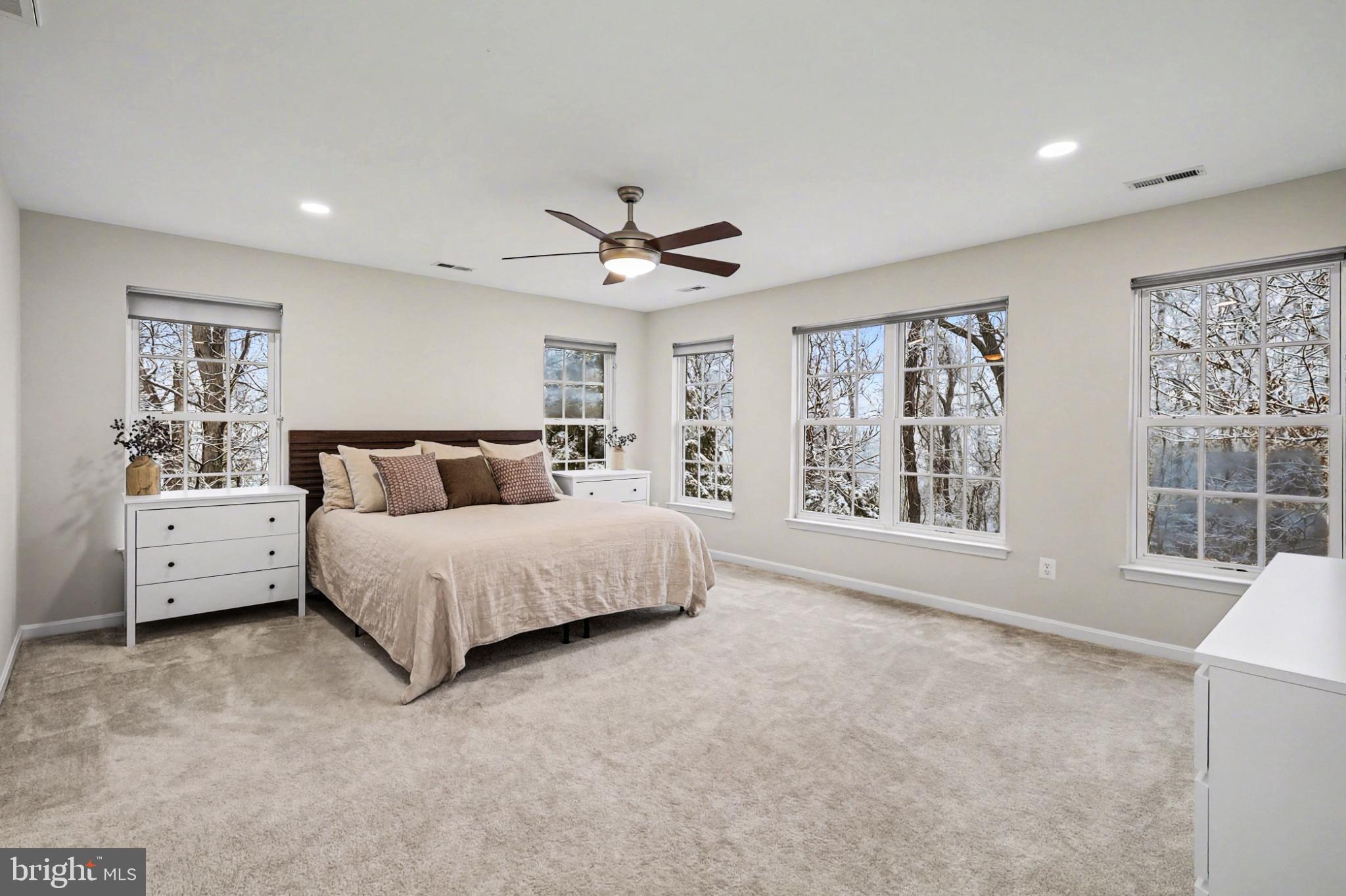 THE VILLAGES AT POTOMAC - Residential