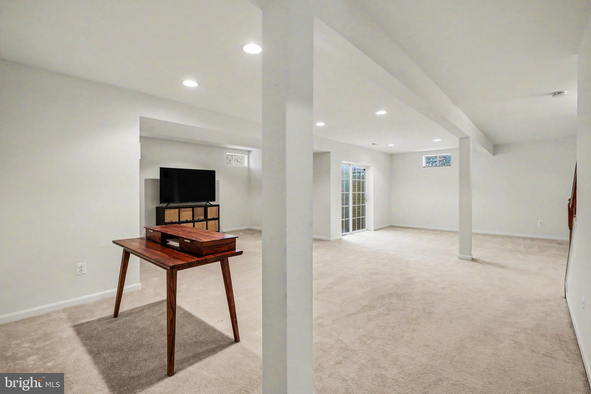 THE VILLAGES AT POTOMAC - Residential