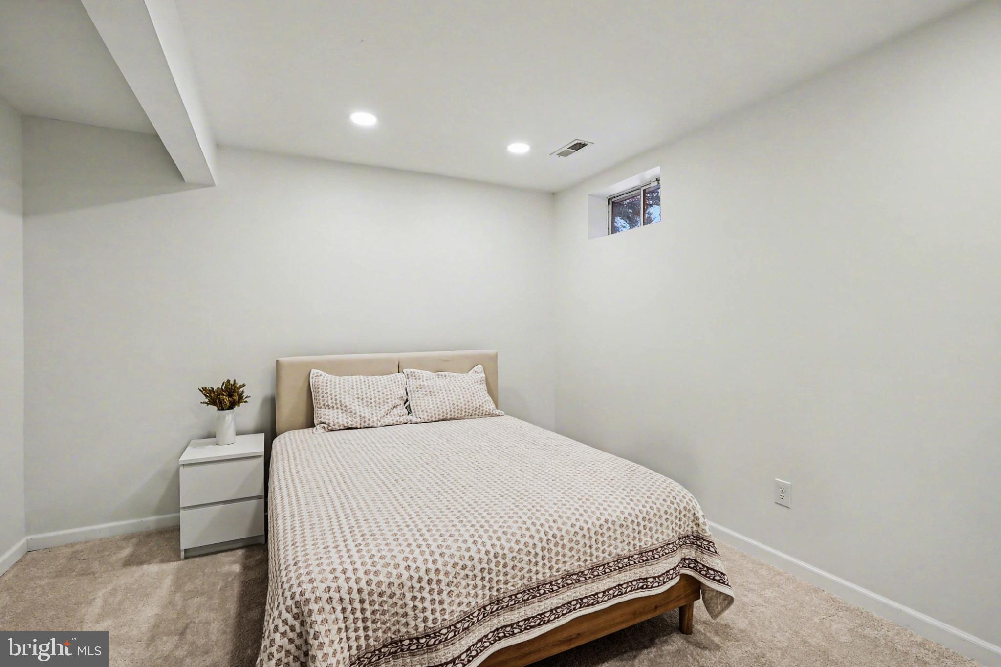 THE VILLAGES AT POTOMAC - Residential