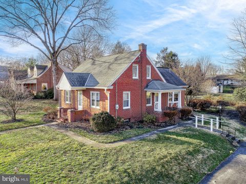 Photo of 1723 MANOR ST, COLUMBIA, PA 17512 (MLS # PALA2030932)