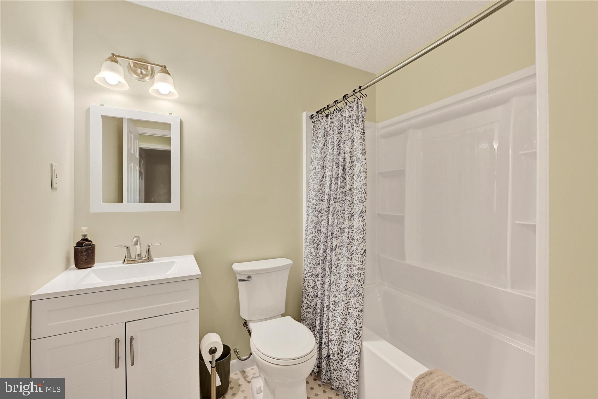 CHELSEA BEACH - Residential