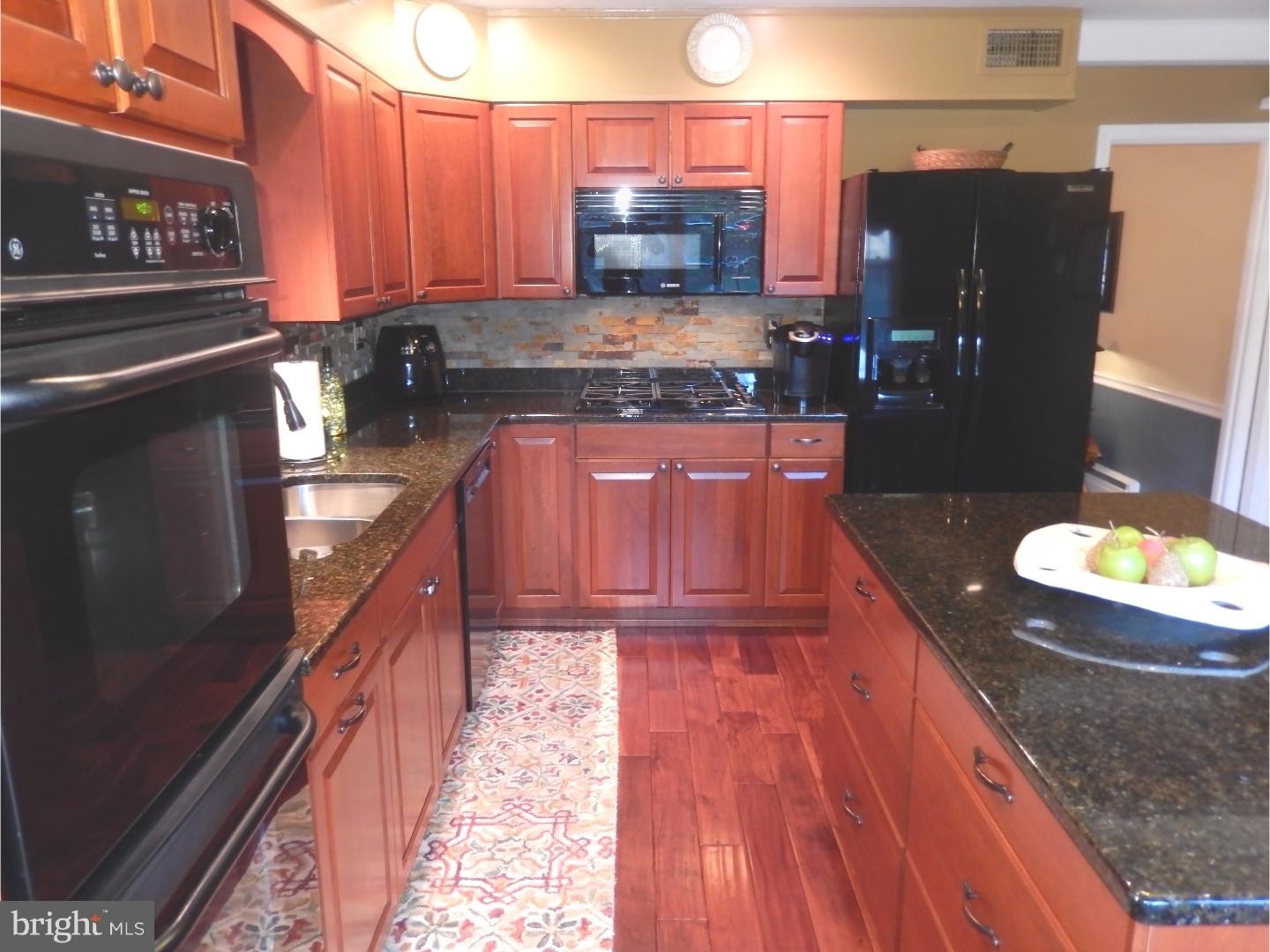 CANTERBURY WOODS - Residential