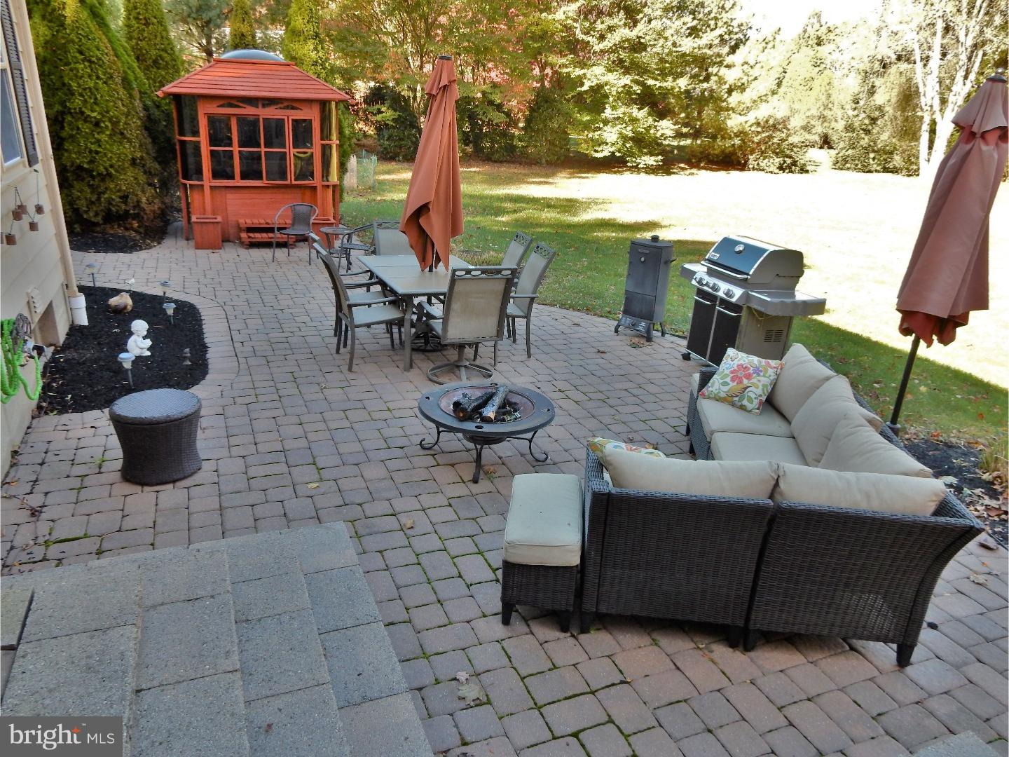 CANTERBURY WOODS - Residential