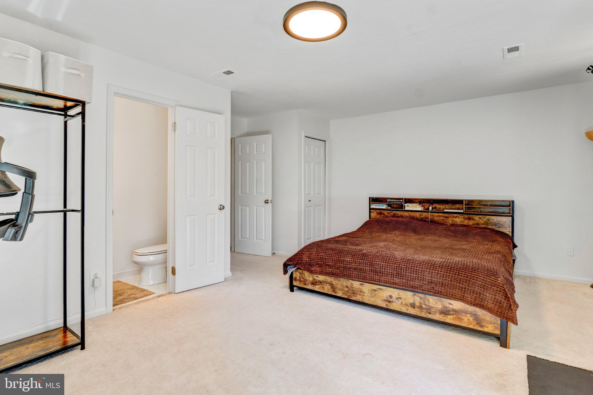 THE REACH - Residential