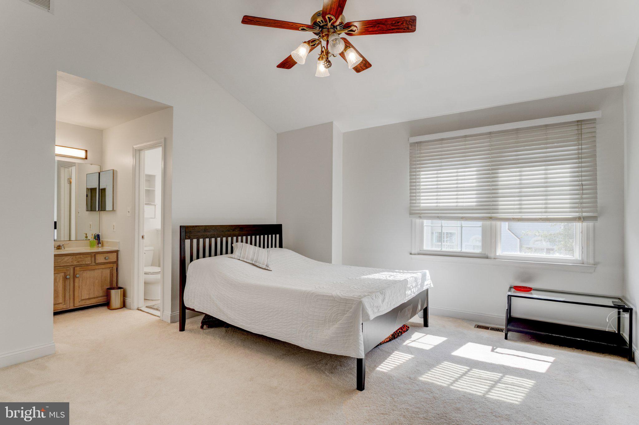 THE REACH - Residential