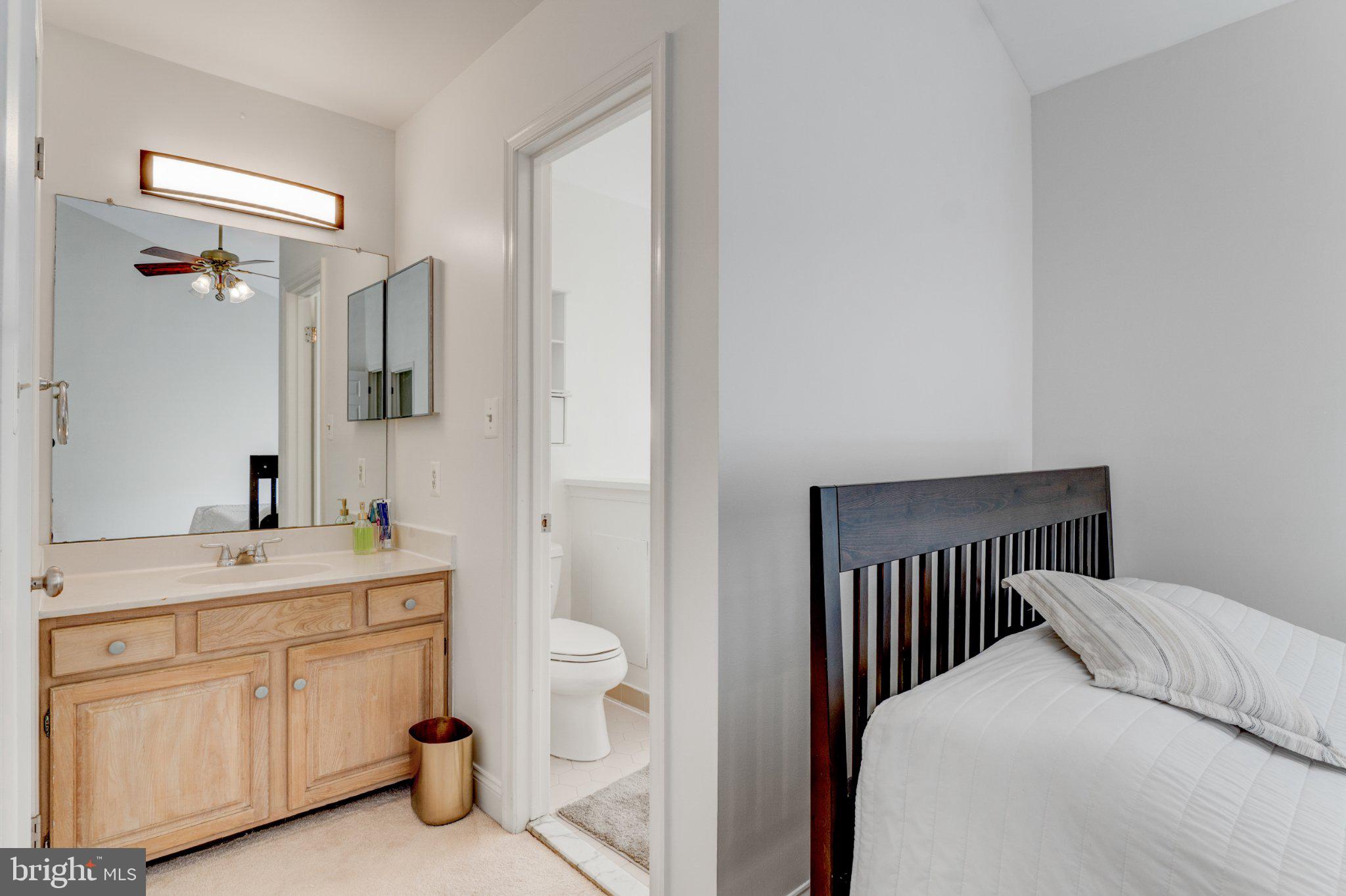 THE REACH - Residential