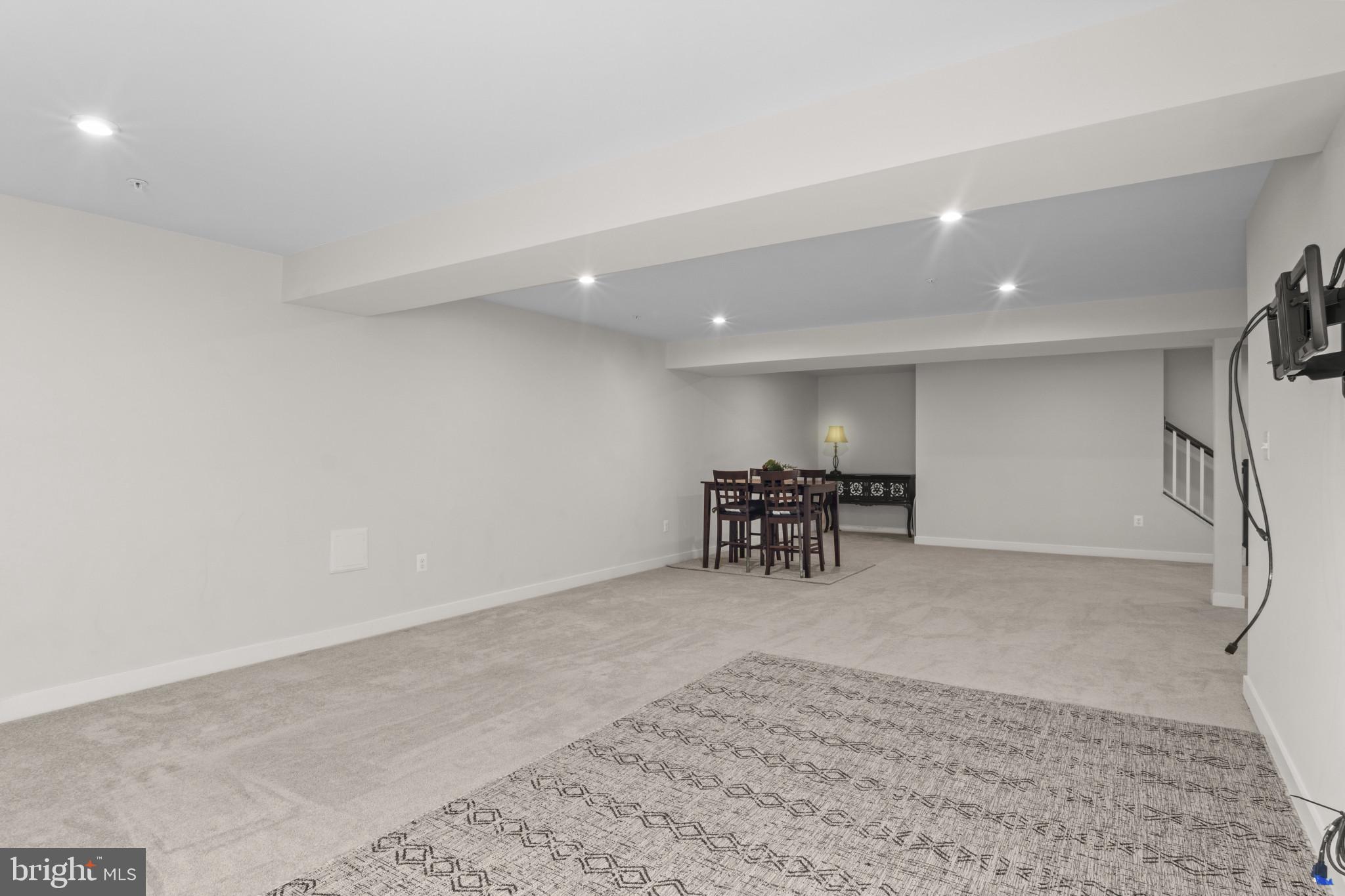 CANTER CREEK - Residential