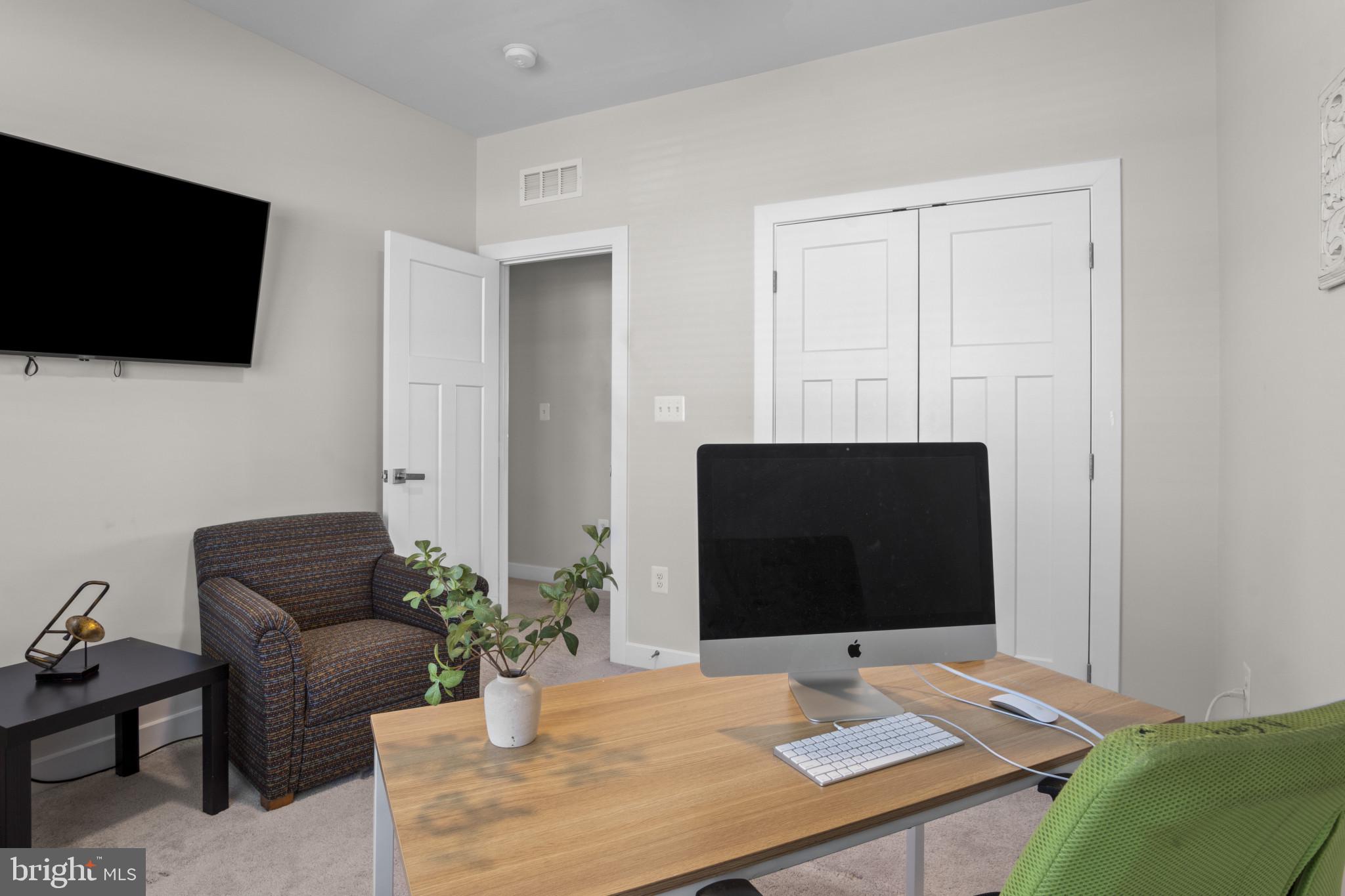 CANTER CREEK - Residential