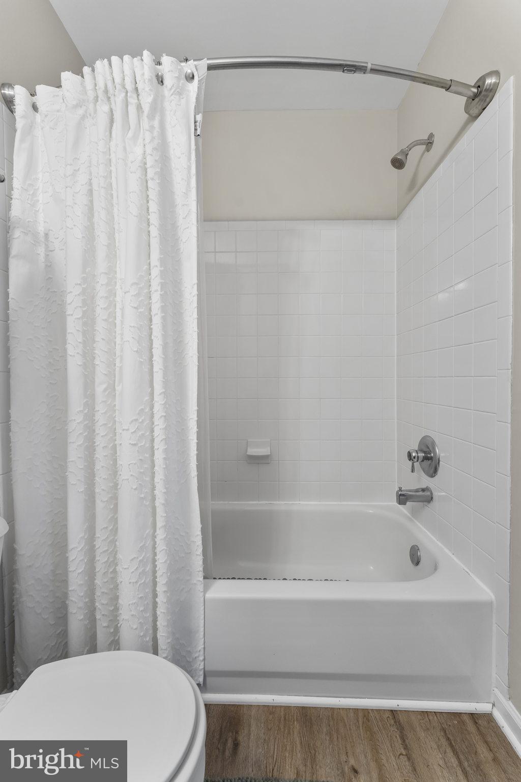 GREENHILL CROSSING - Residential