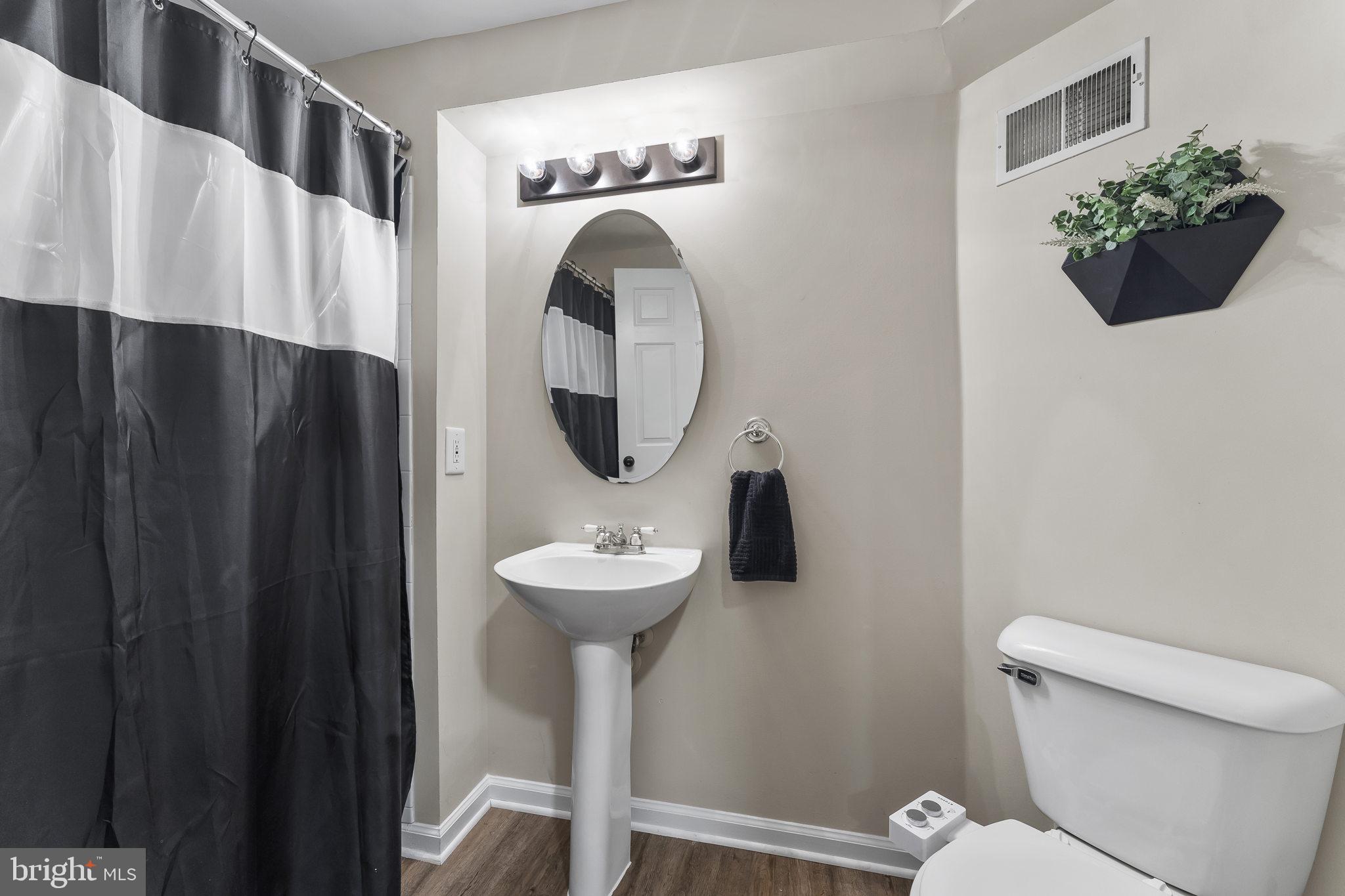 GREENHILL CROSSING - Residential