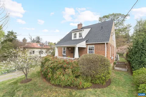 2404 Jefferson Park Ave, Charlottesville, VA 22903 - MLS#: 662829