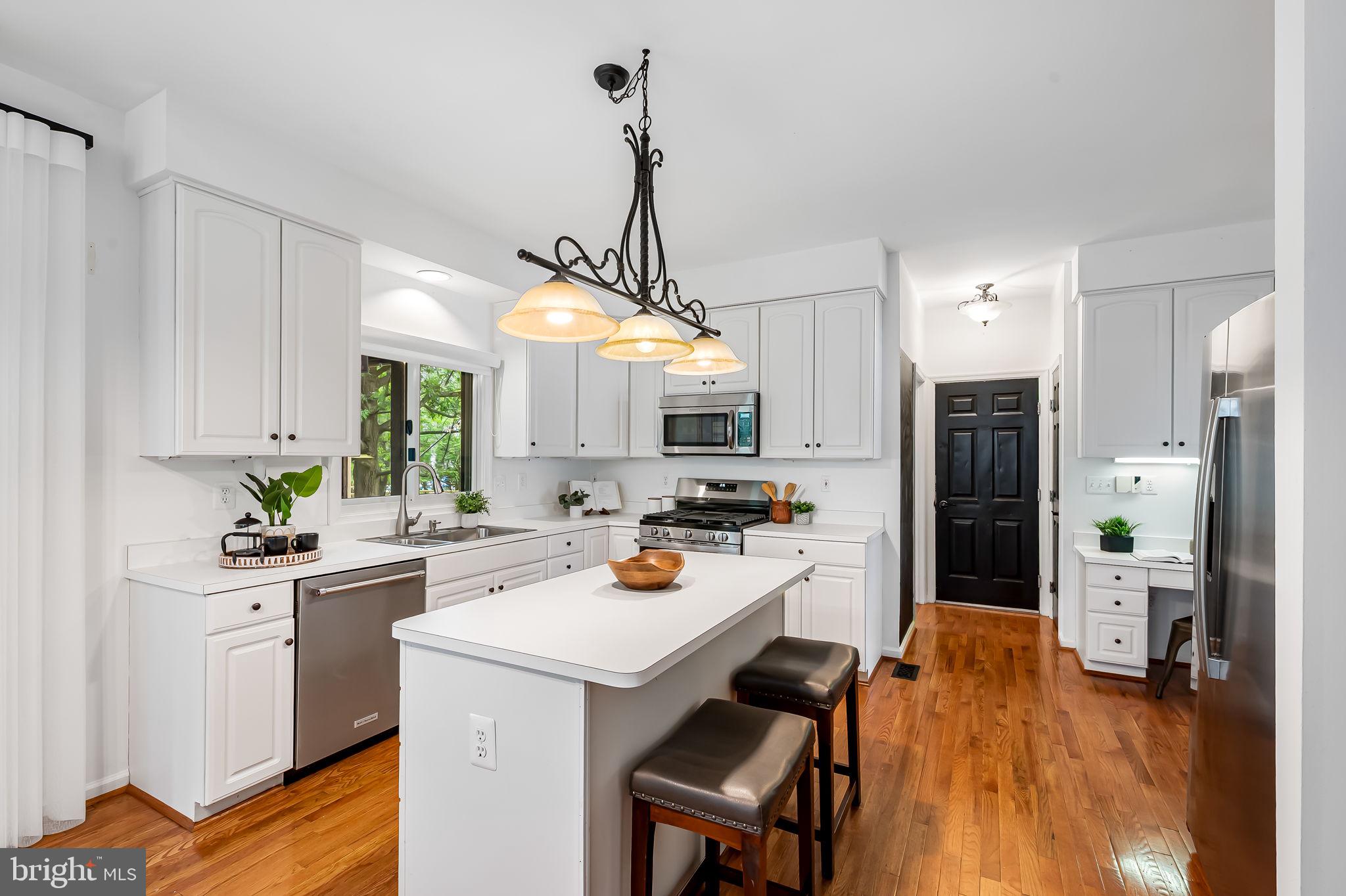 KINGS CHARTER - Residential