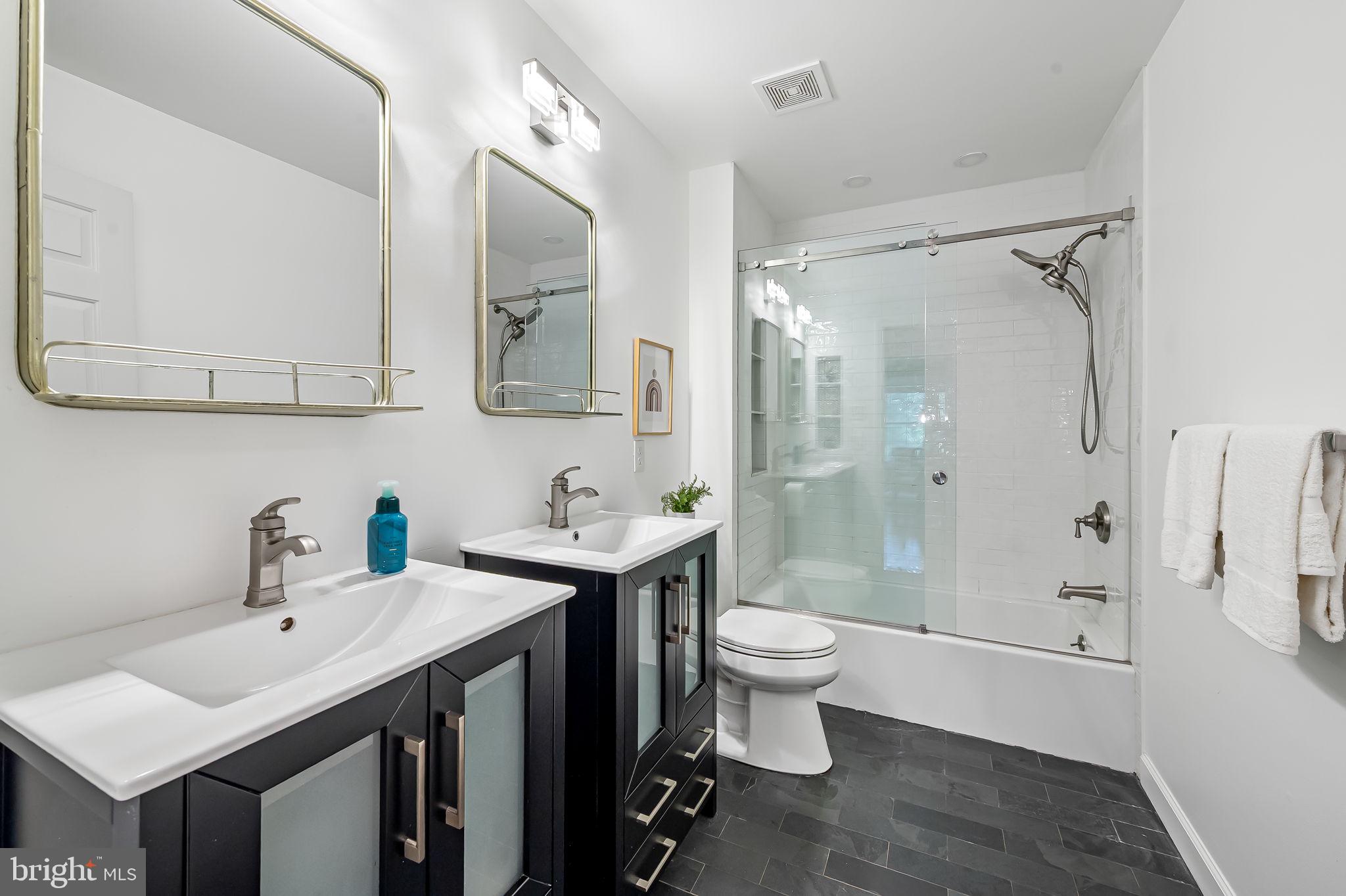 KINGS CHARTER - Residential