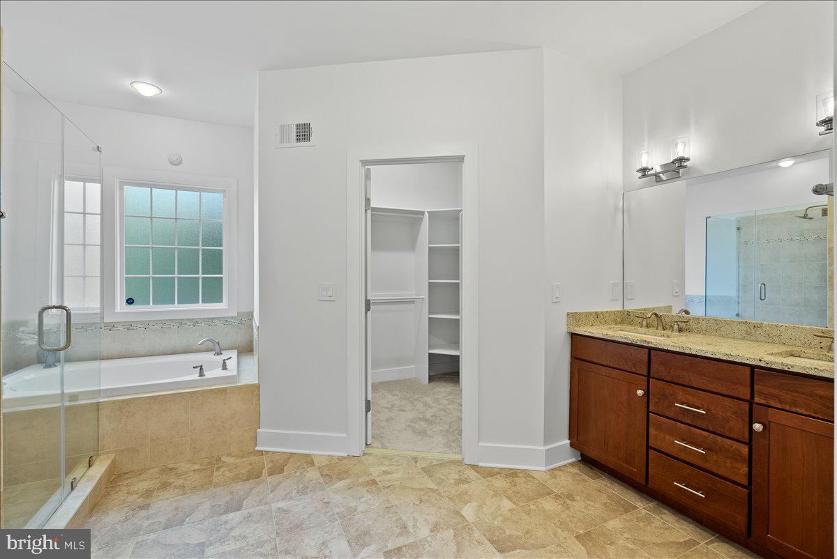 CHESTNUT HILL - Residential Lease