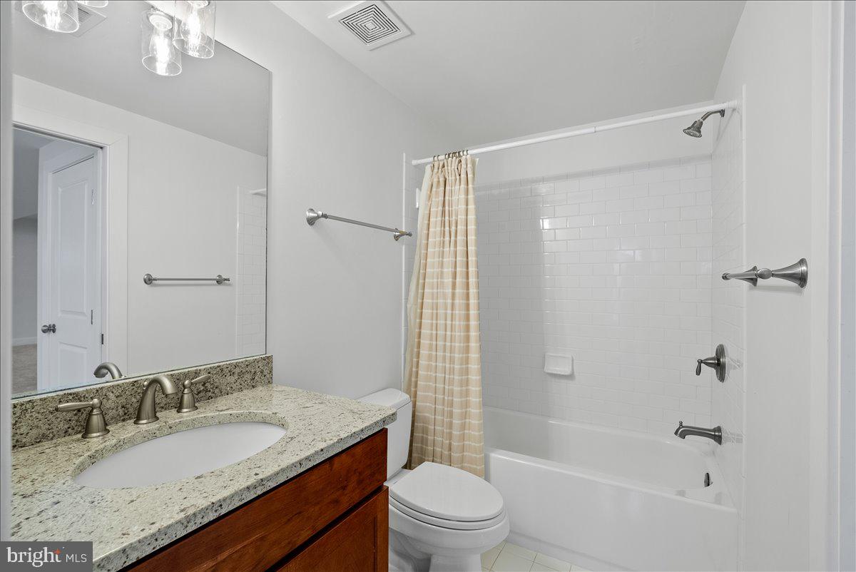 CHESTNUT HILL - Residential Lease