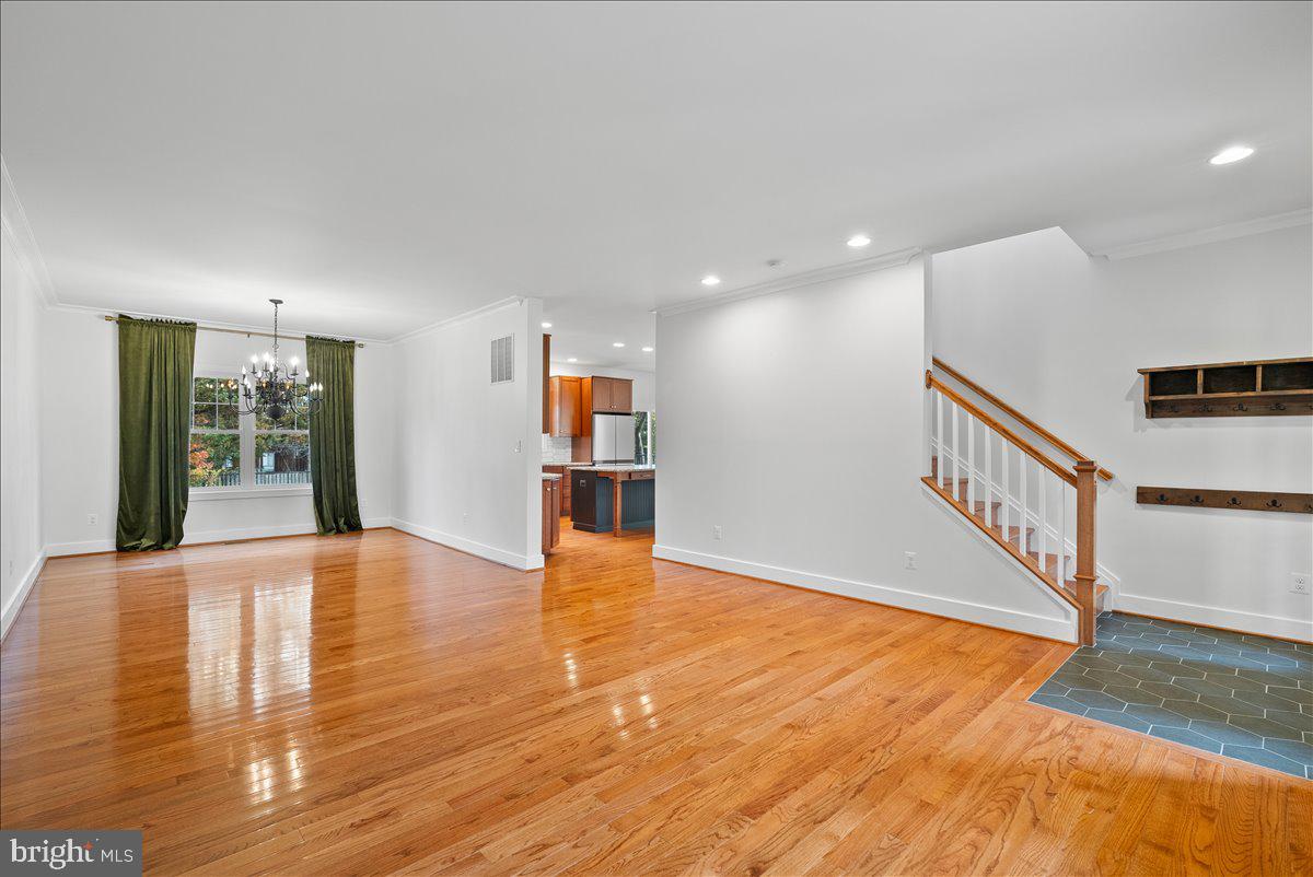 CHESTNUT HILL - Residential Lease