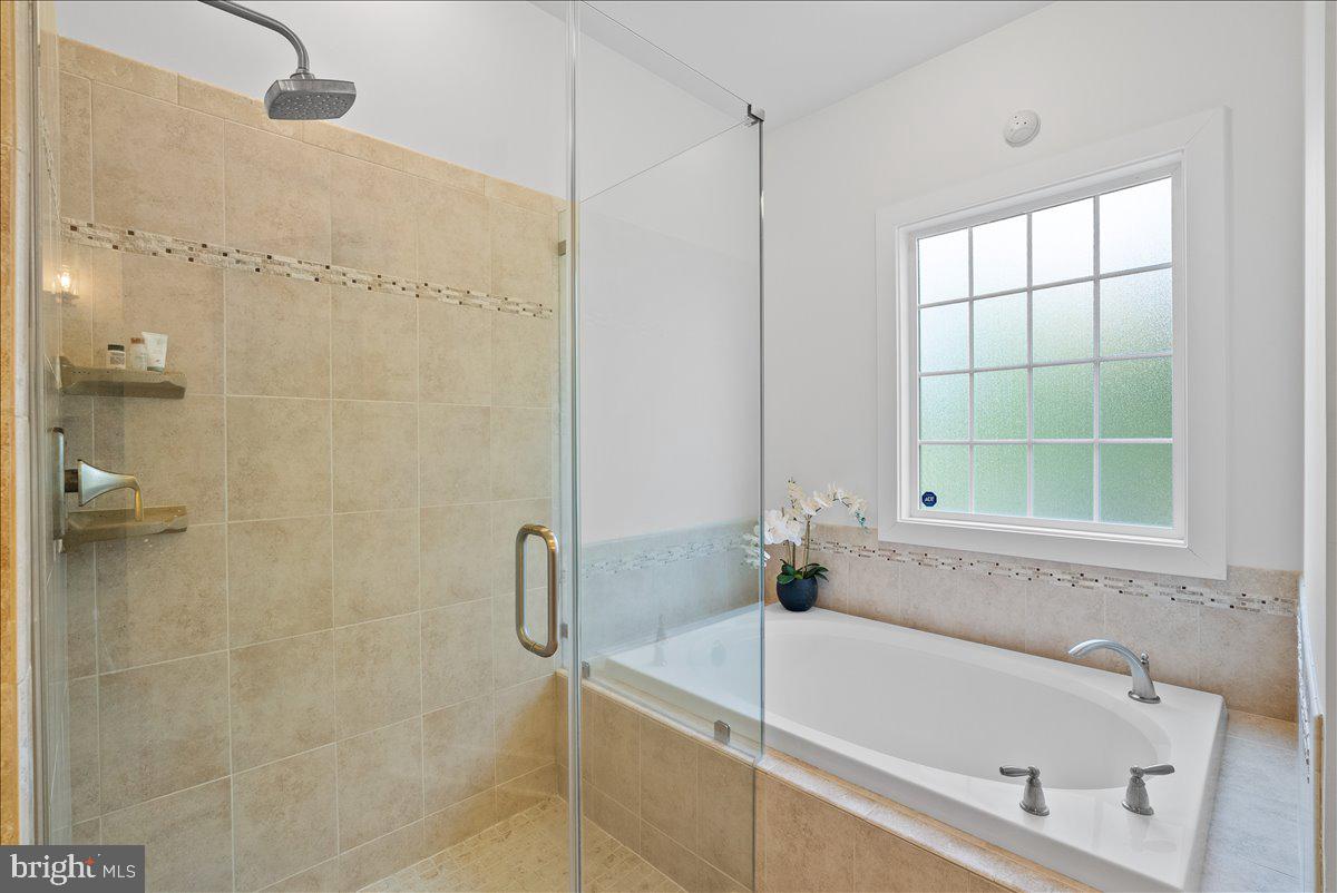 CHESTNUT HILL - Residential Lease