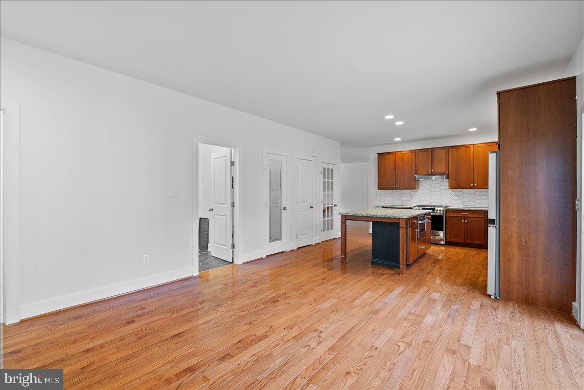 CHESTNUT HILL - Residential Lease